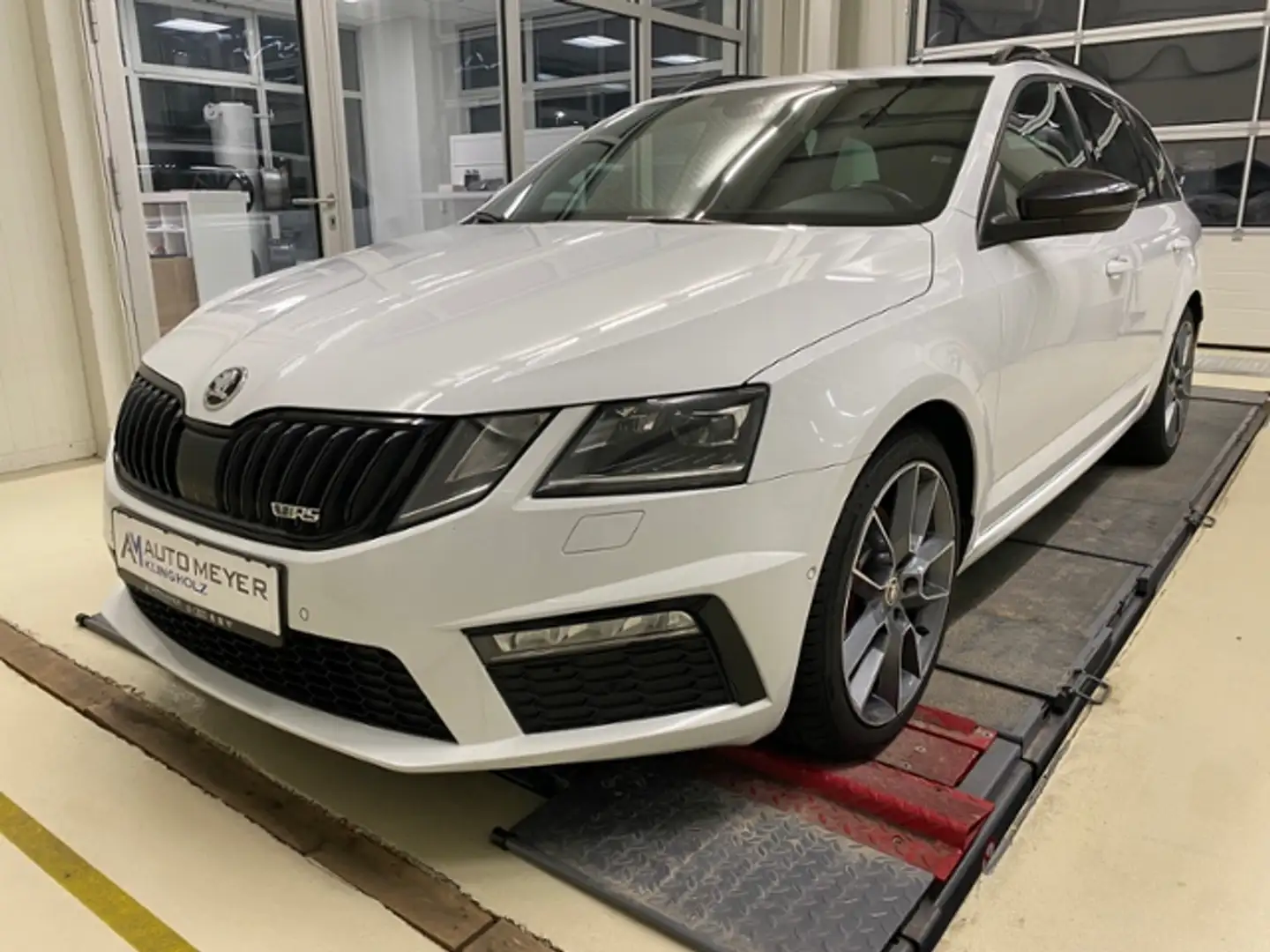 Skoda Octavia Combi RS 2.0 TDI Sport Kamera NAVI LED Blanc - 2
