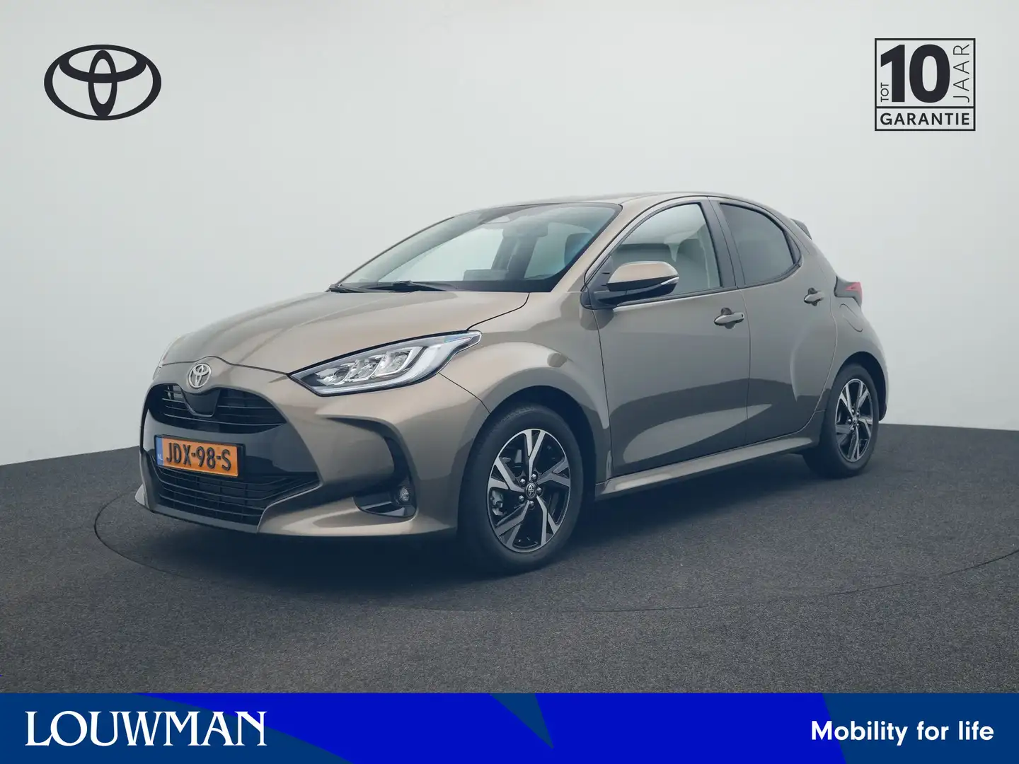 Toyota Yaris 1.5 Hybrid 115 Dynamic *DEMO* Groen - 1
