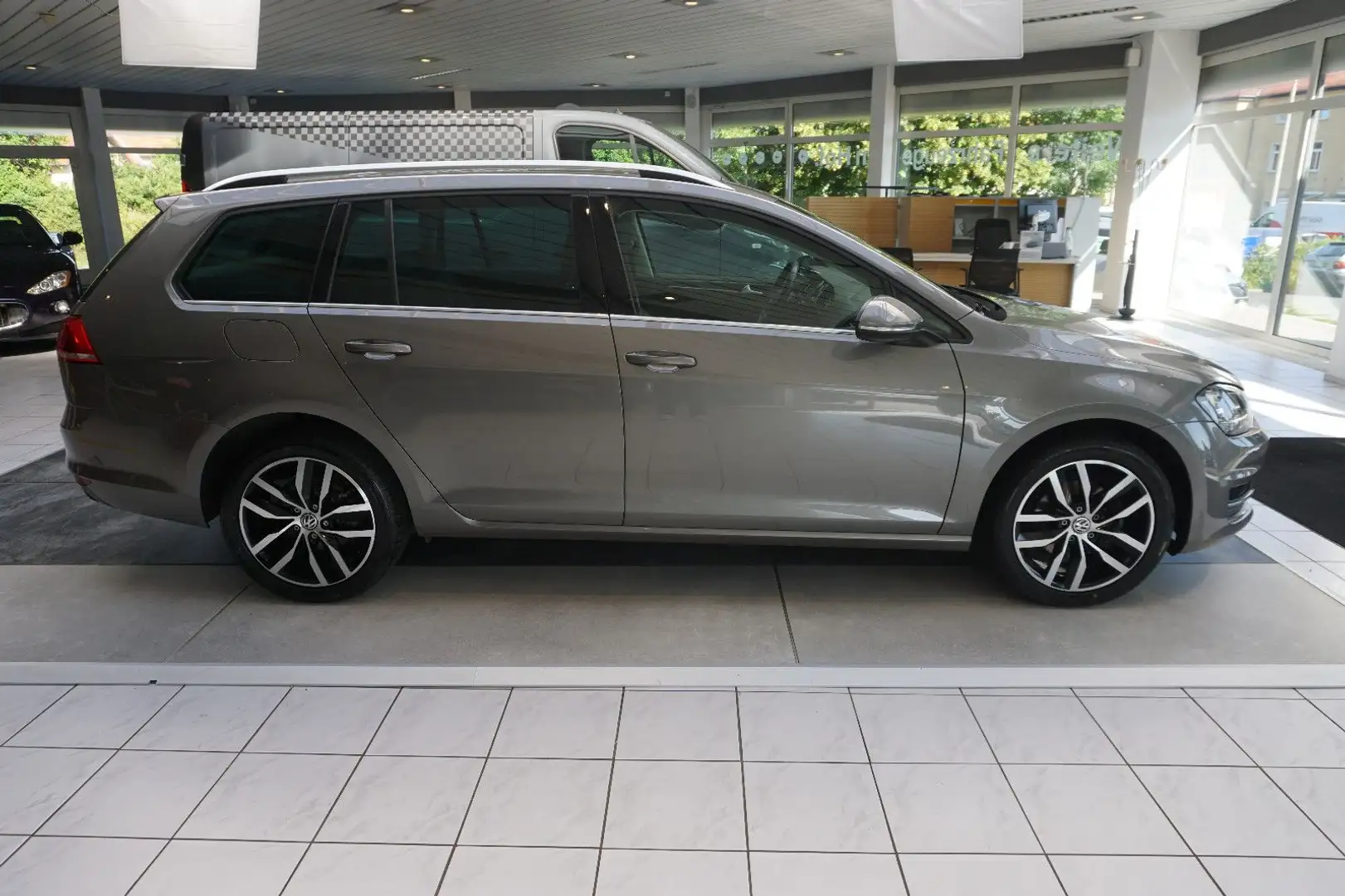 Volkswagen Golf VII Variant Highline BI-XENON, PANORAMADACH Grigio - 2