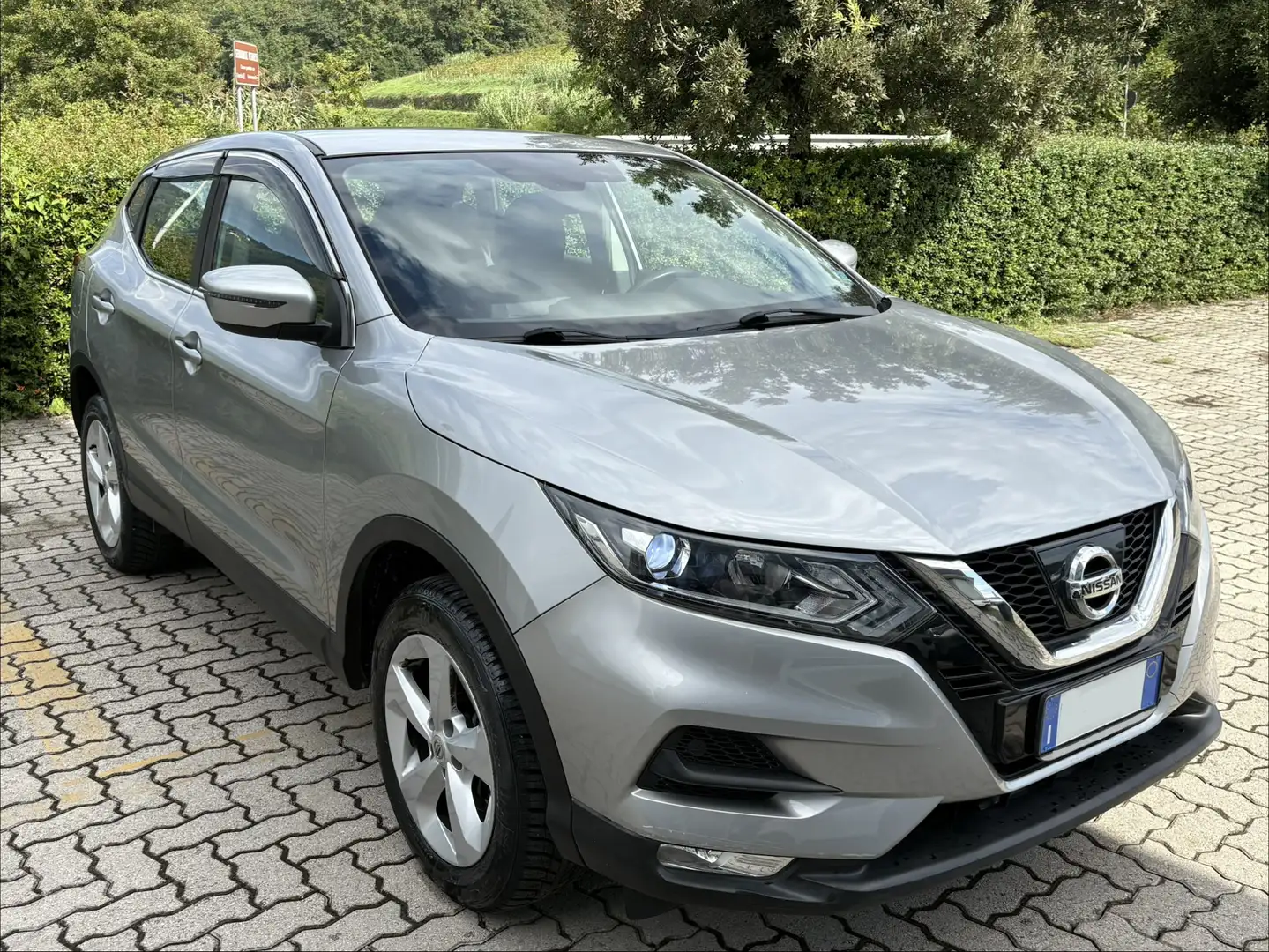 Nissan Qashqai Qashqai II 2017 1.5 dci Acenta 110cv Grigio - 2