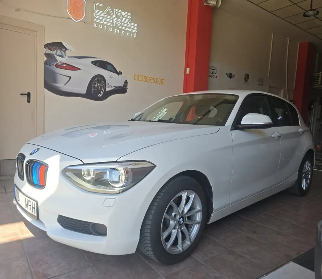 BMW 116 116i Essential Plus Edition Blanco - 1