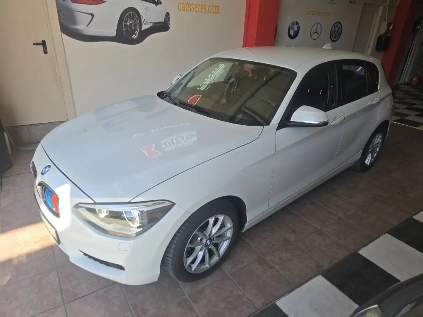 BMW 116 116i Essential Plus Edition Blanco - 2
