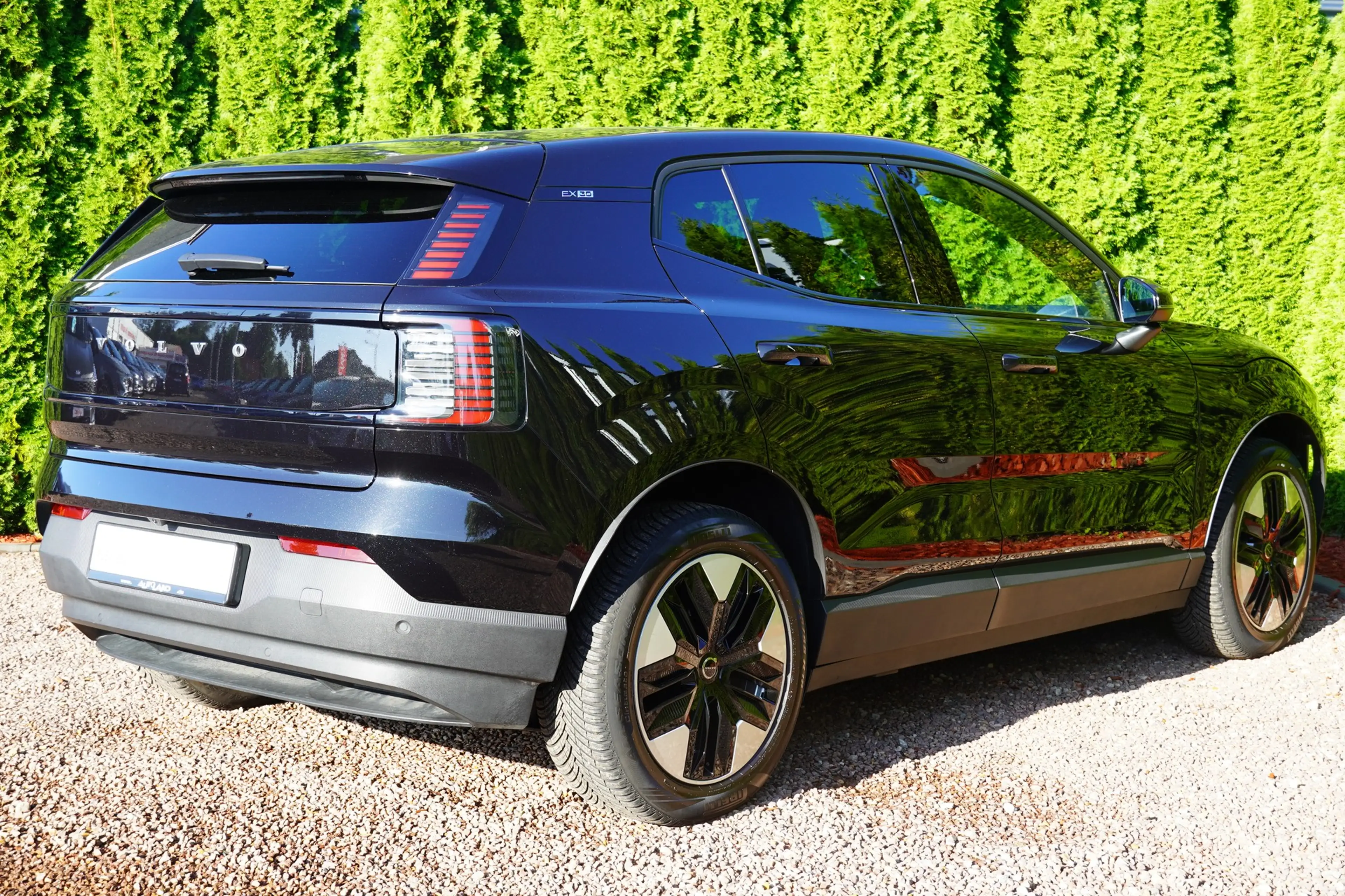 Volvo EX30 Core 2WD Pure Electric — photo 5