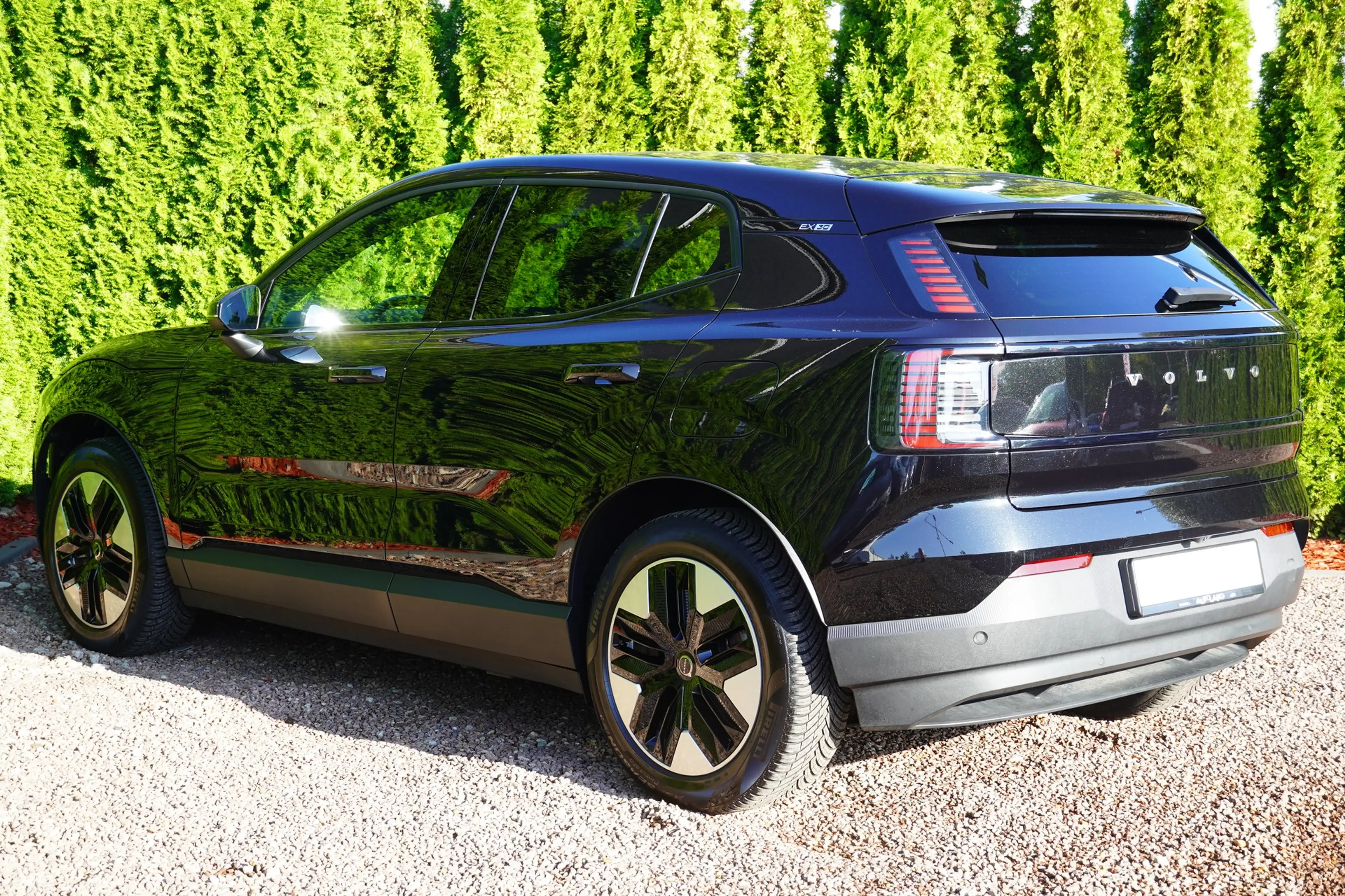 Volvo EX30 Core 2WD Pure Electric — photo 7