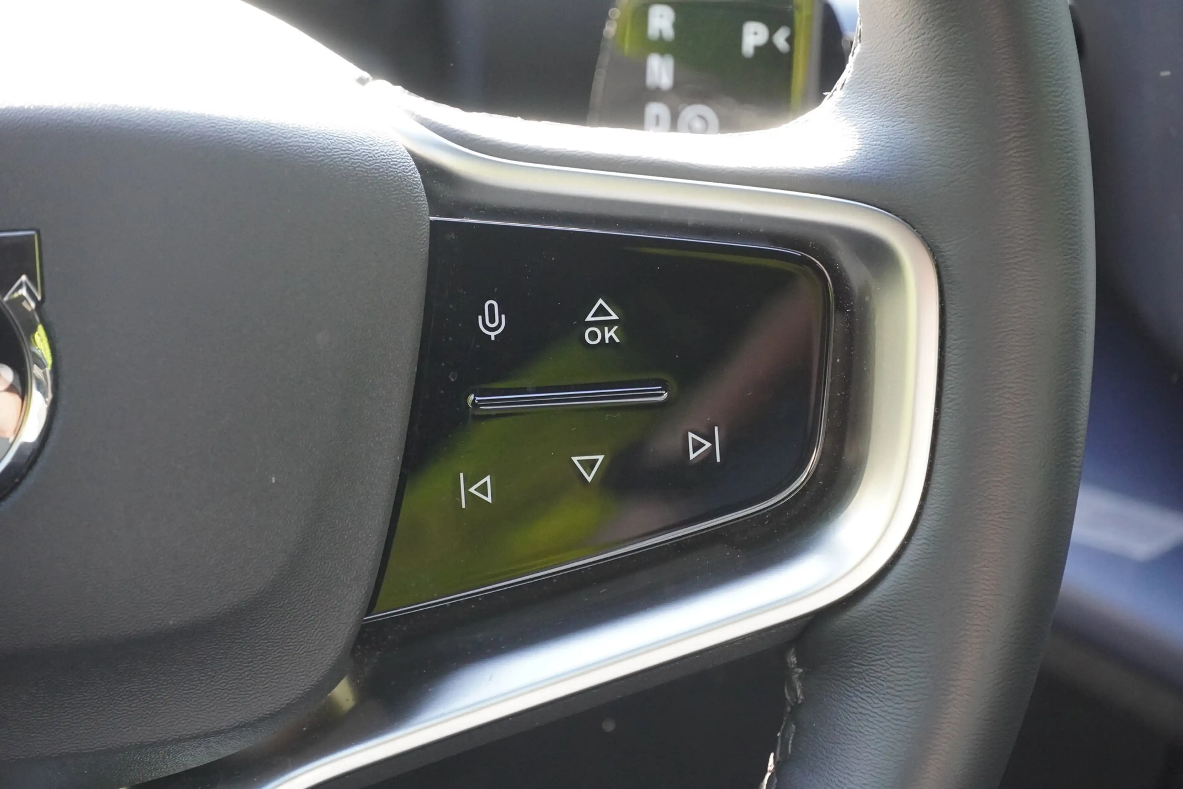 Volvo EX30 Core 2WD Pure Electric — photo 15