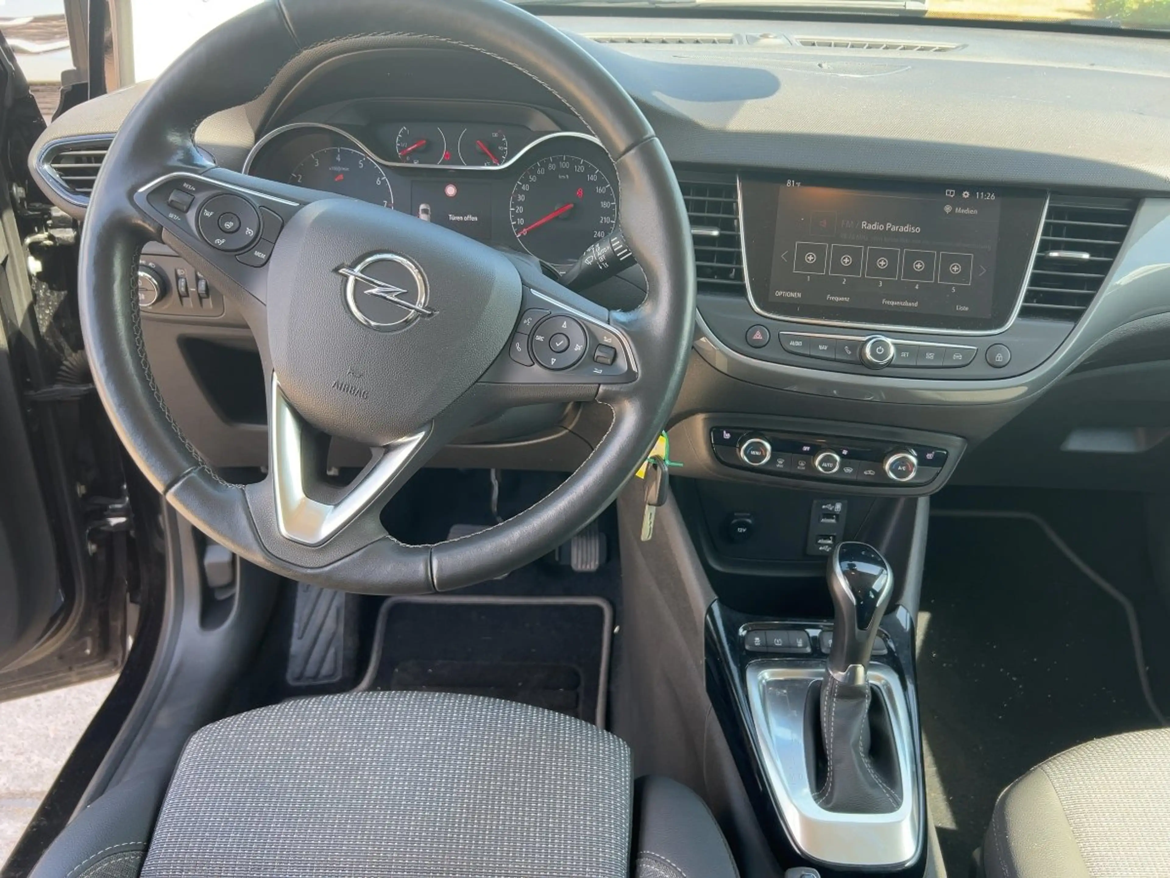 Opel Crossland Elegance *Allwetter+PDC+SHZ+LHZ* — photo 11