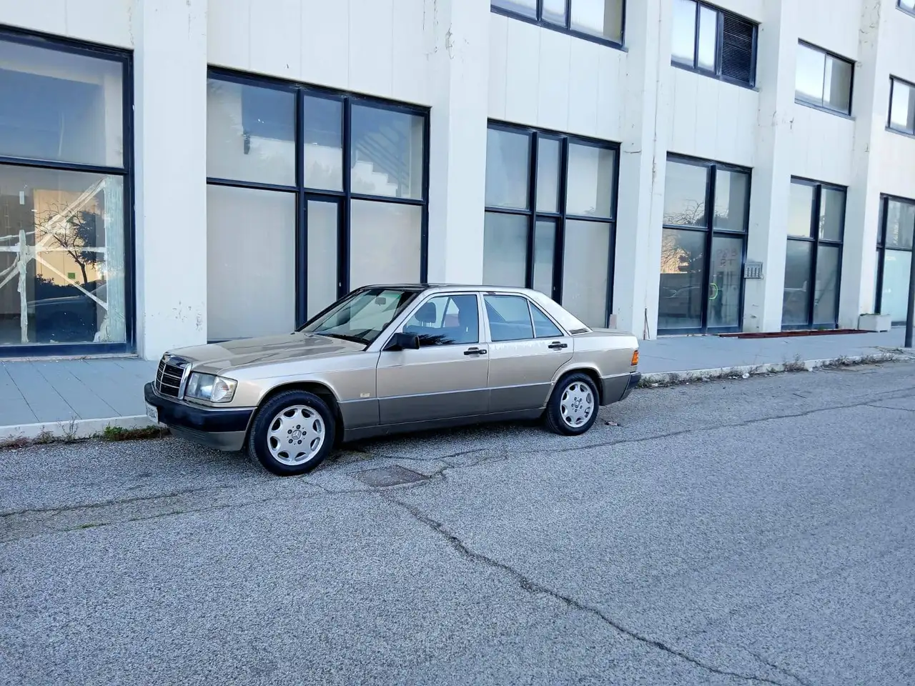 Mercedes-Benz 190 2.0 E 122cv, foto 8