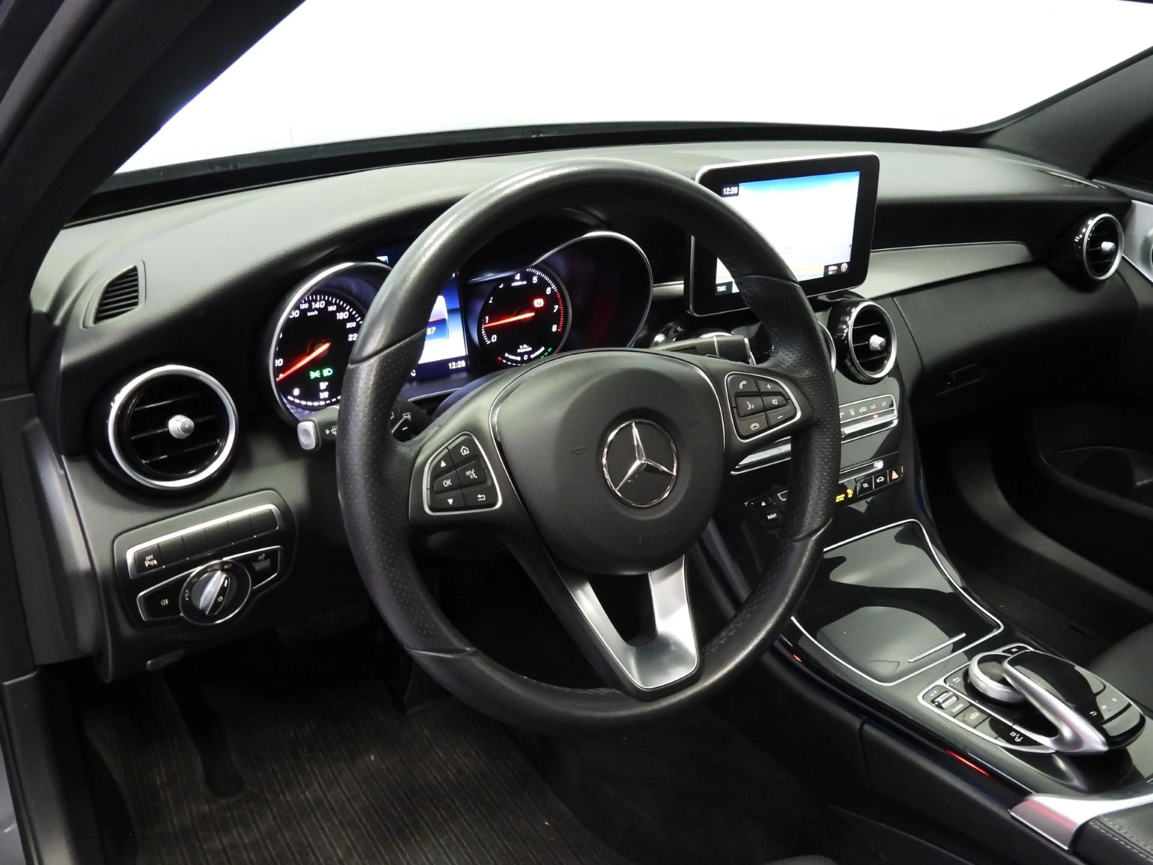Mercedes-Benz C 350 Estate C350e Sport Edition Mercedes-Benz C-klasse — photo 4