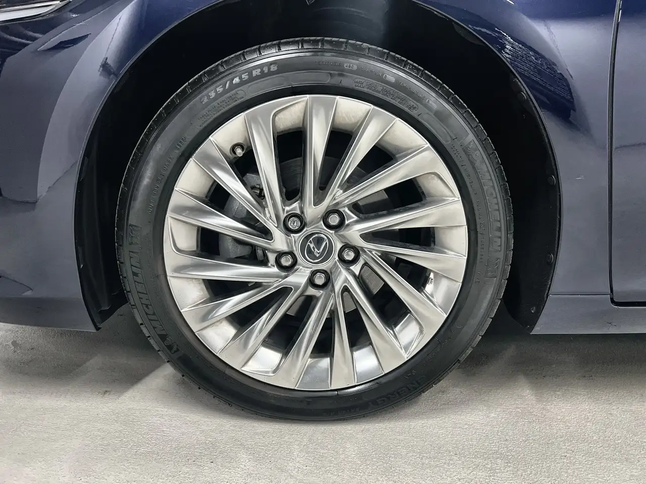 Lexus ES fotografie Lexus ES