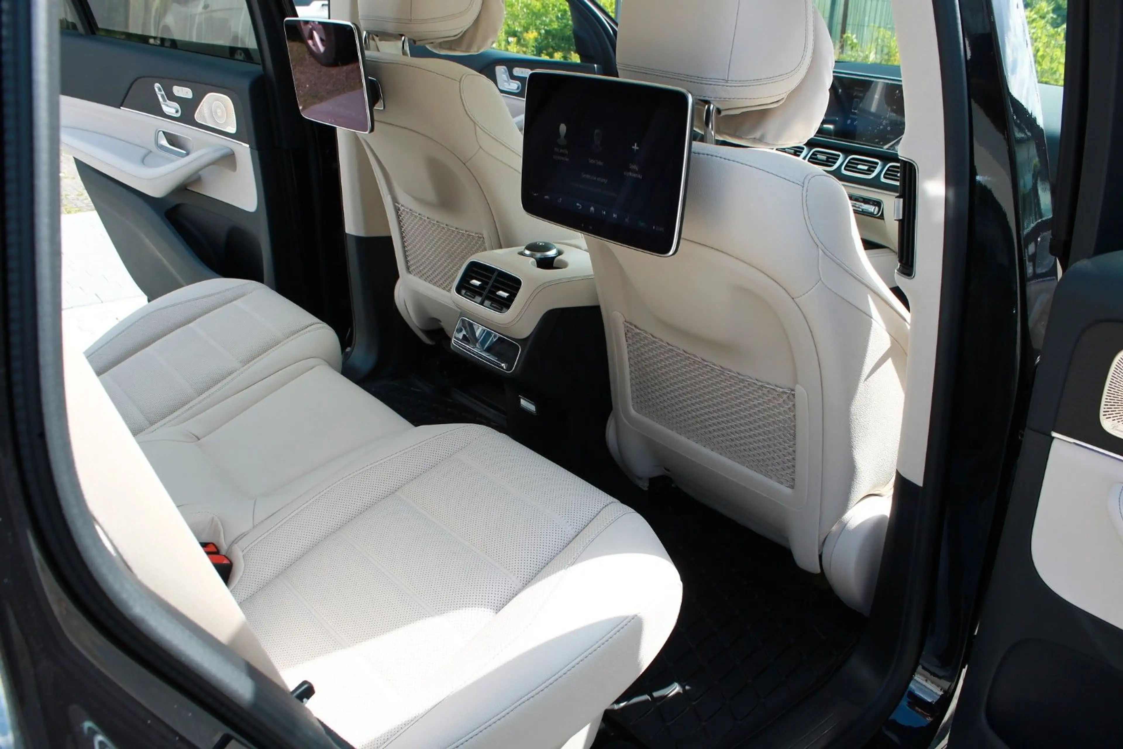 Mercedes-Benz GLS 450 GLS GLS 450 d 4Matic AMG Pano 360° AHK Luft — photo 16