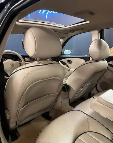 Rover 75 view 9
