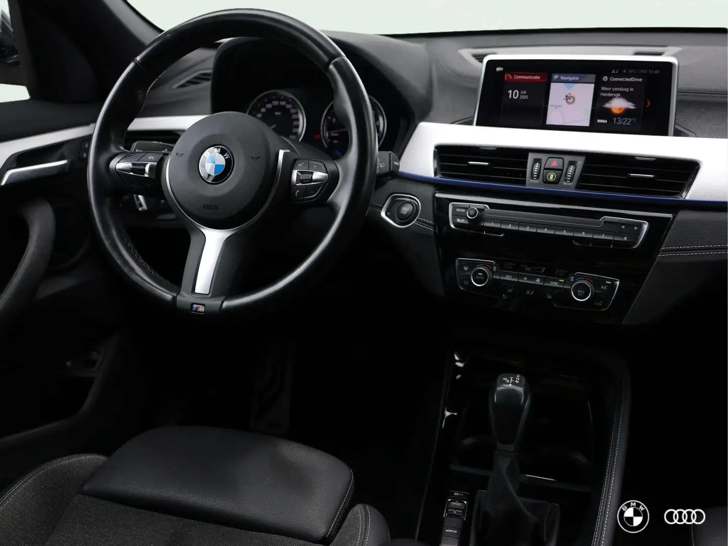 BMW X1 xDr25e M SPORT / AMBIENTE / TREKHAAK / HIFI / DAB+ Zilver - 2