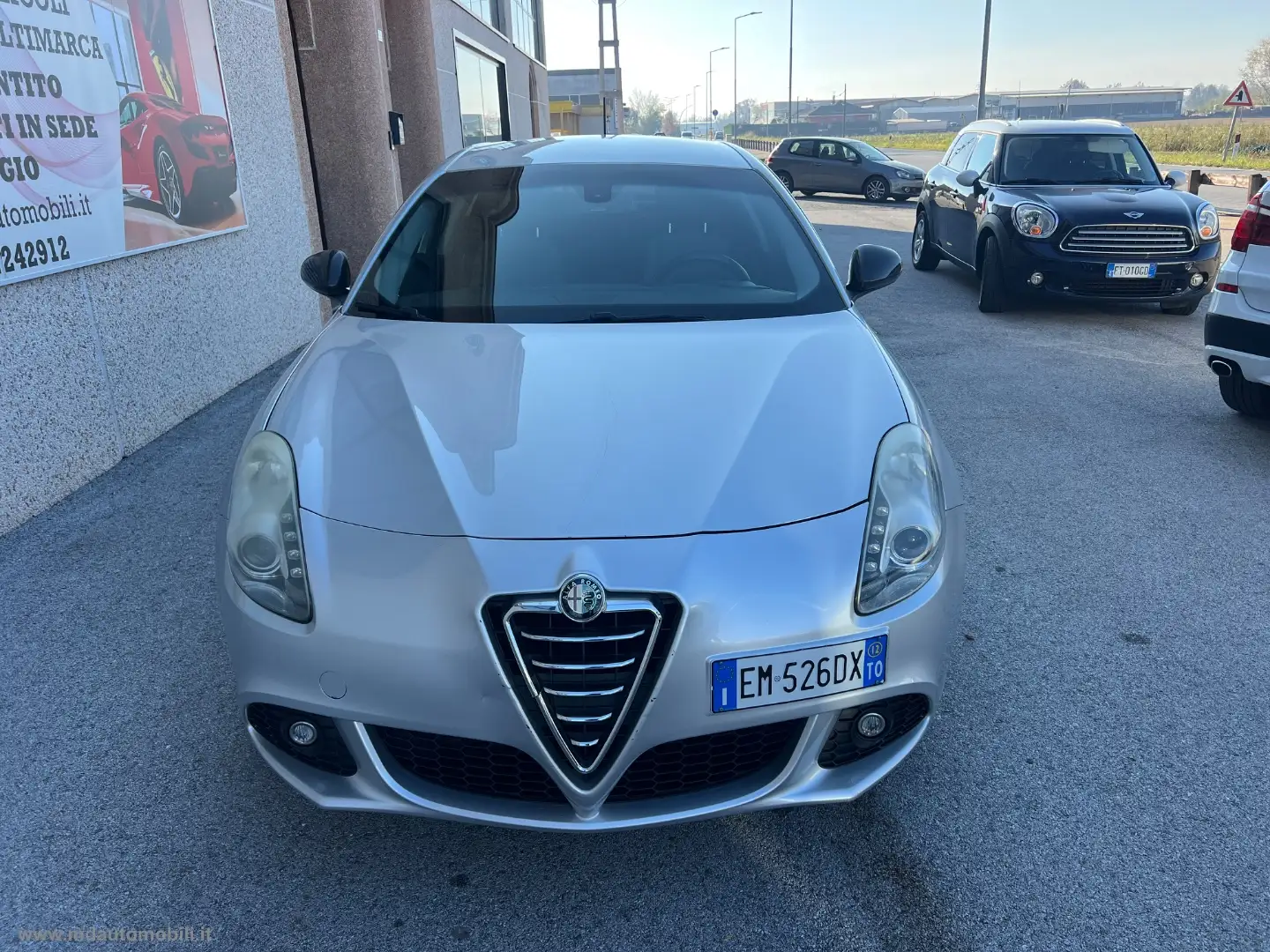 Alfa Romeo Giulietta 1.4 Turbo MultiAir Distinctive STUPENDA Plateado - 2
