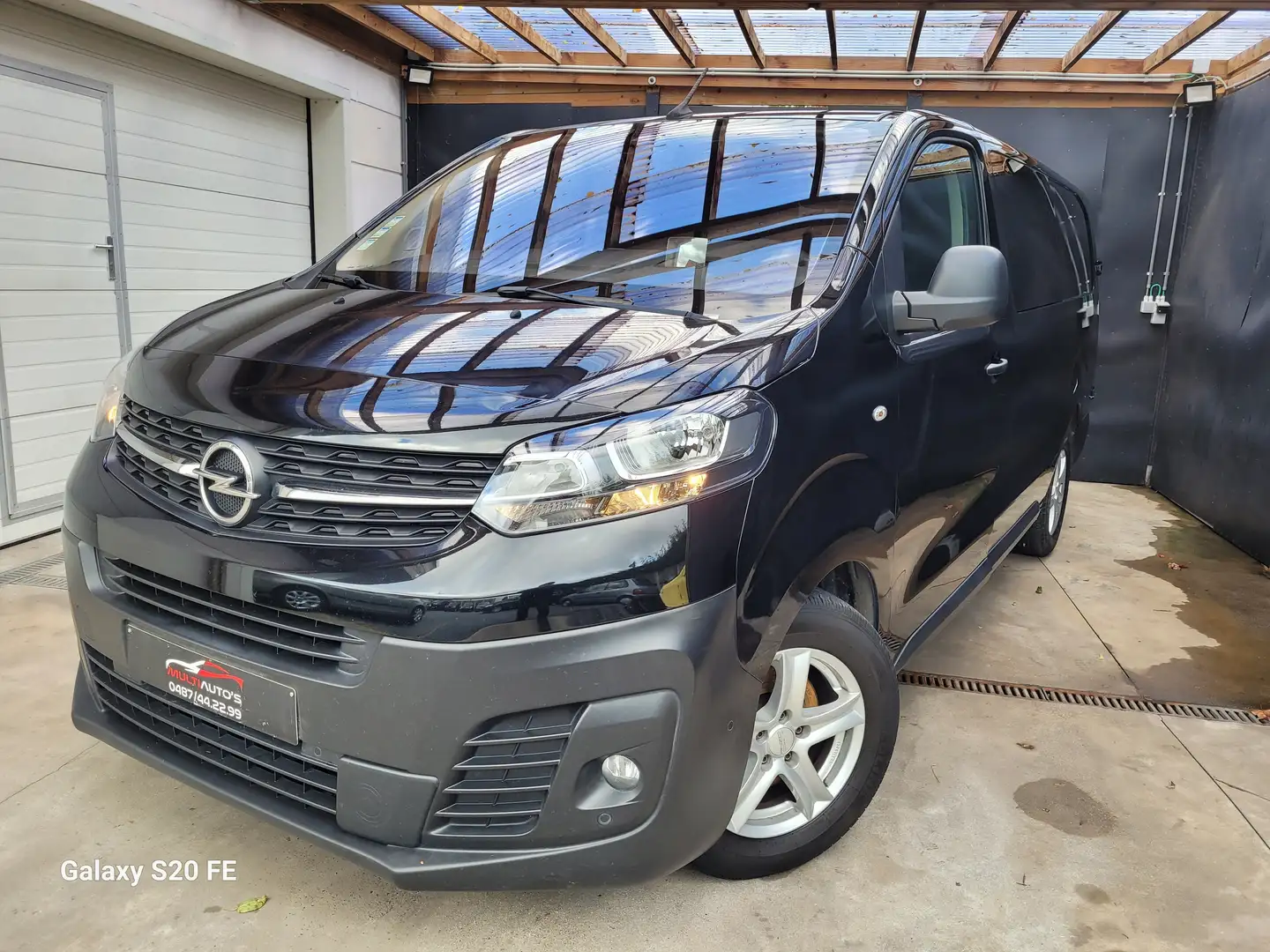 Opel Vivaro Negro - 2