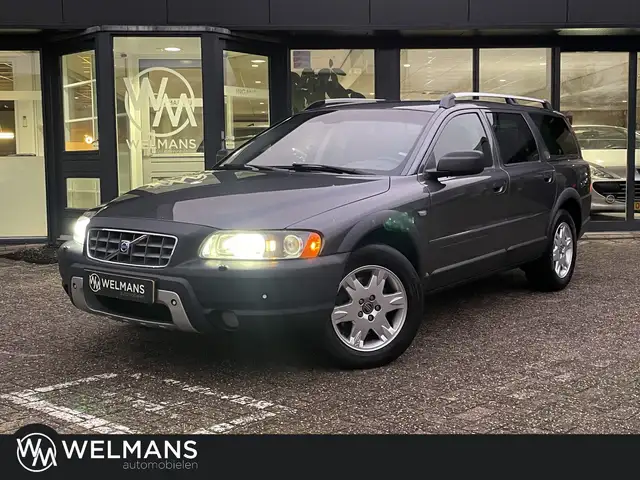 Volvo XC70 2.5 T Summum Navi | Xenon | Four-C
