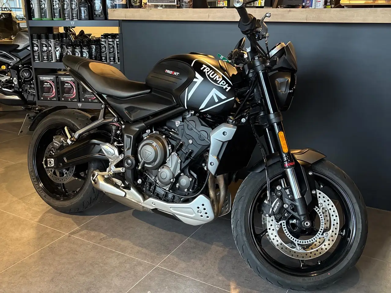 Triumph Trident 660
