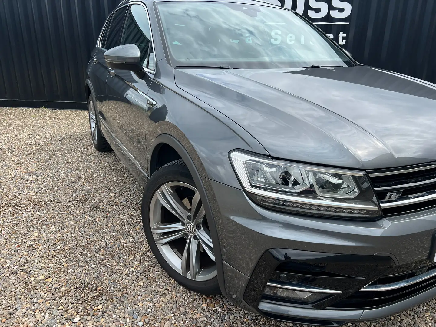 Volkswagen Tiguan 2.0 TDi 4Motion Highline R-line DSG Gris - 2