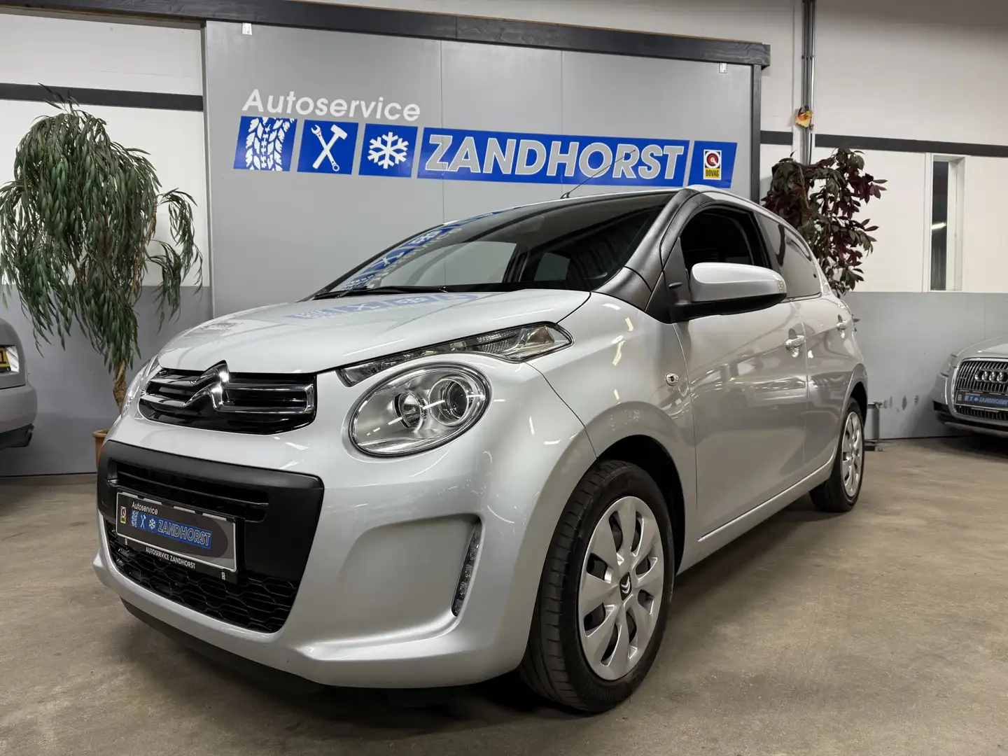 Citroen C1 1.0 e-VTi Feel Grijs - 1