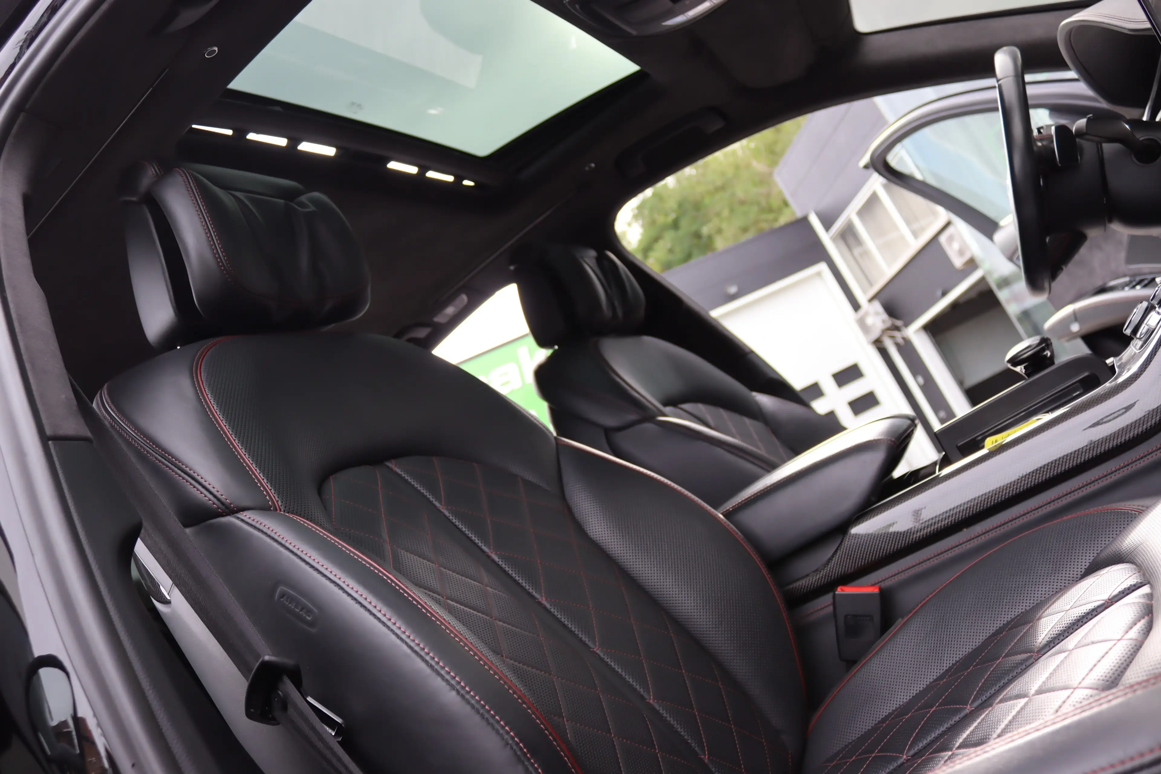 Audi S8 PLUS 605CV SHADOWLINE CERAMIC TOIT OUVRANT MATRIX FULL — photo 11