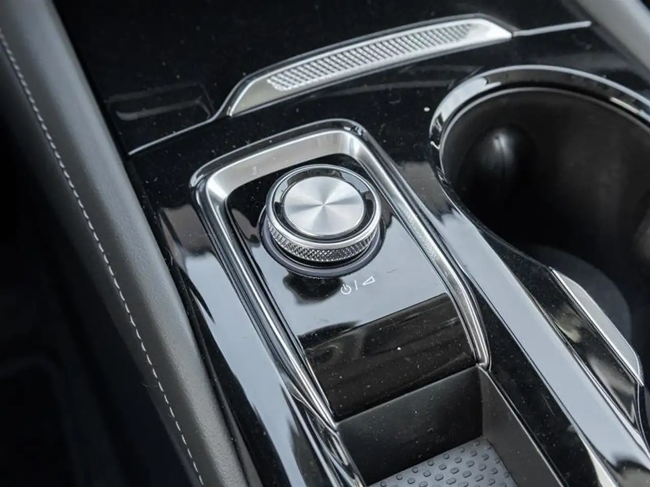 Buick Envision fotografie Buick Envision
