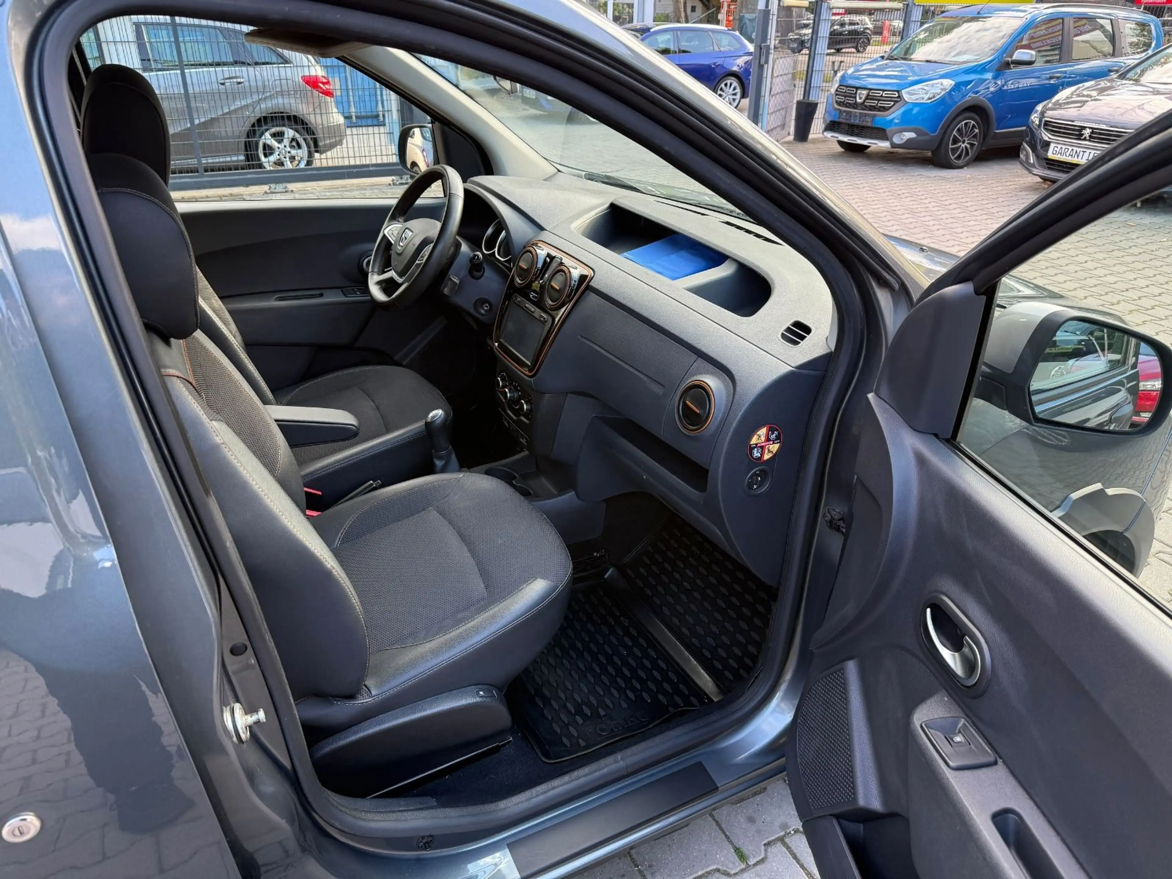 Dacia Dokker Stepway CelebrationTCe 115 1.HAND — photo 10