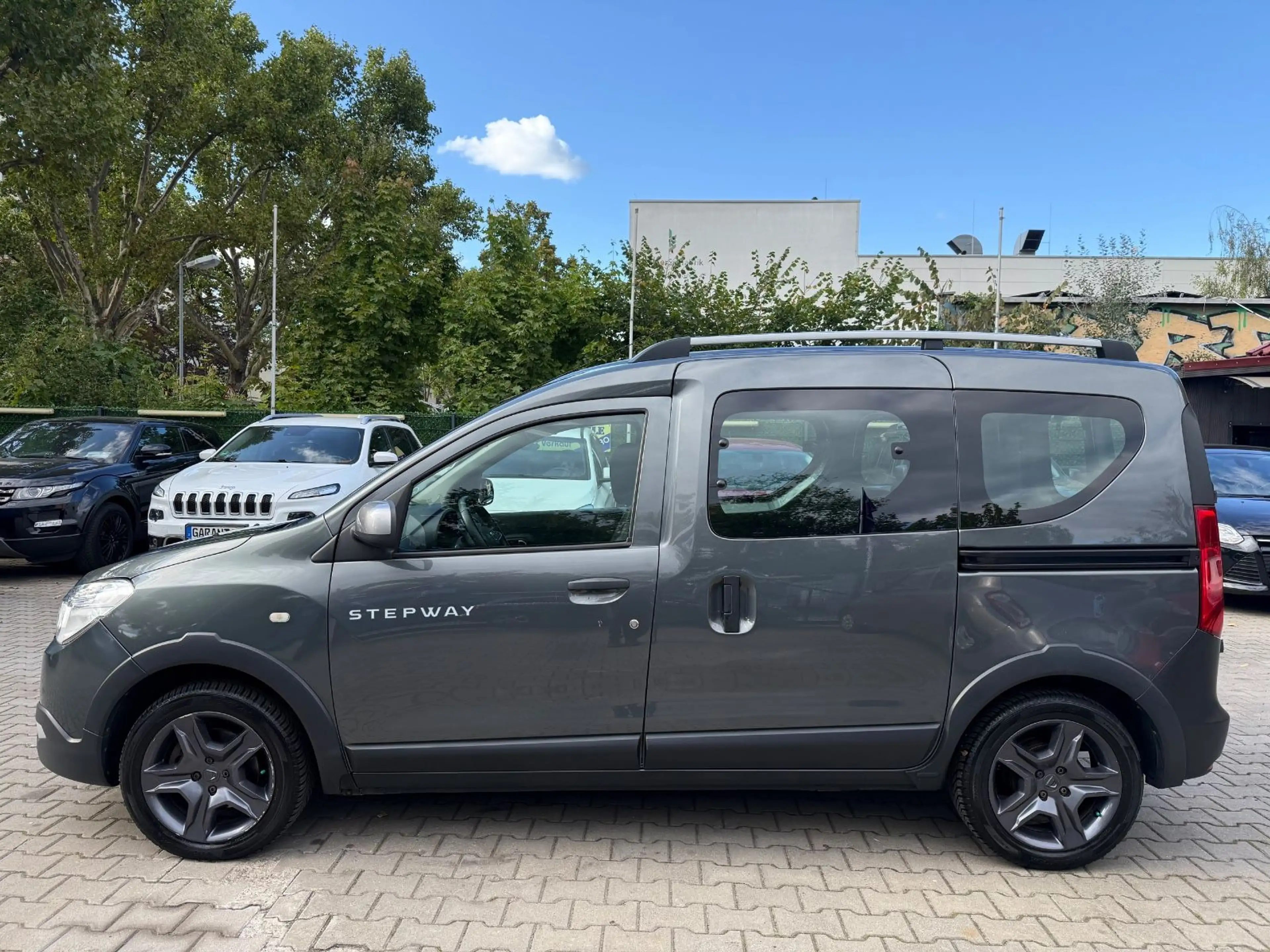 Dacia Dokker Stepway CelebrationTCe 115 1.HAND — photo 2