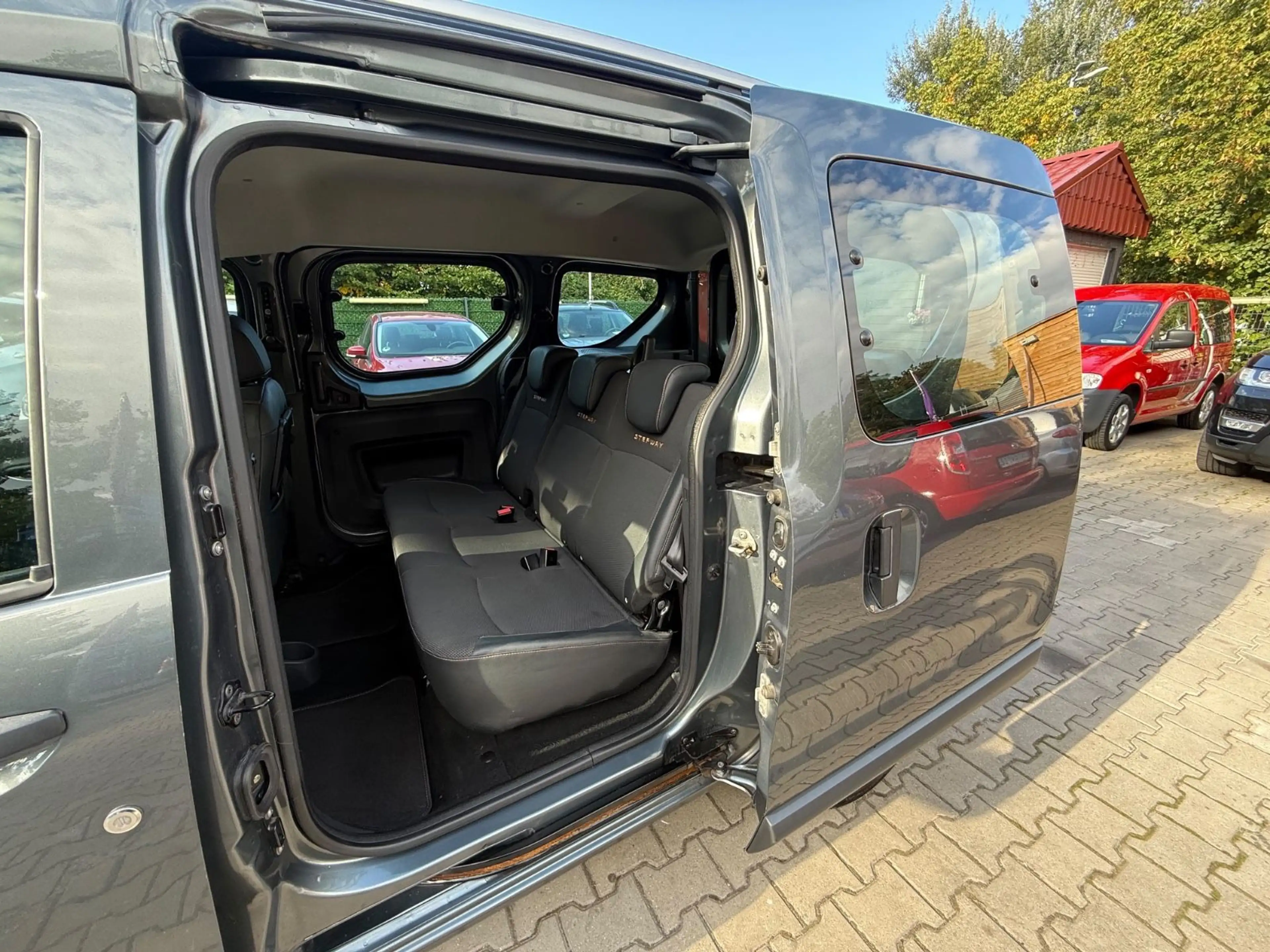 Dacia Dokker Stepway CelebrationTCe 115 1.HAND — photo 13