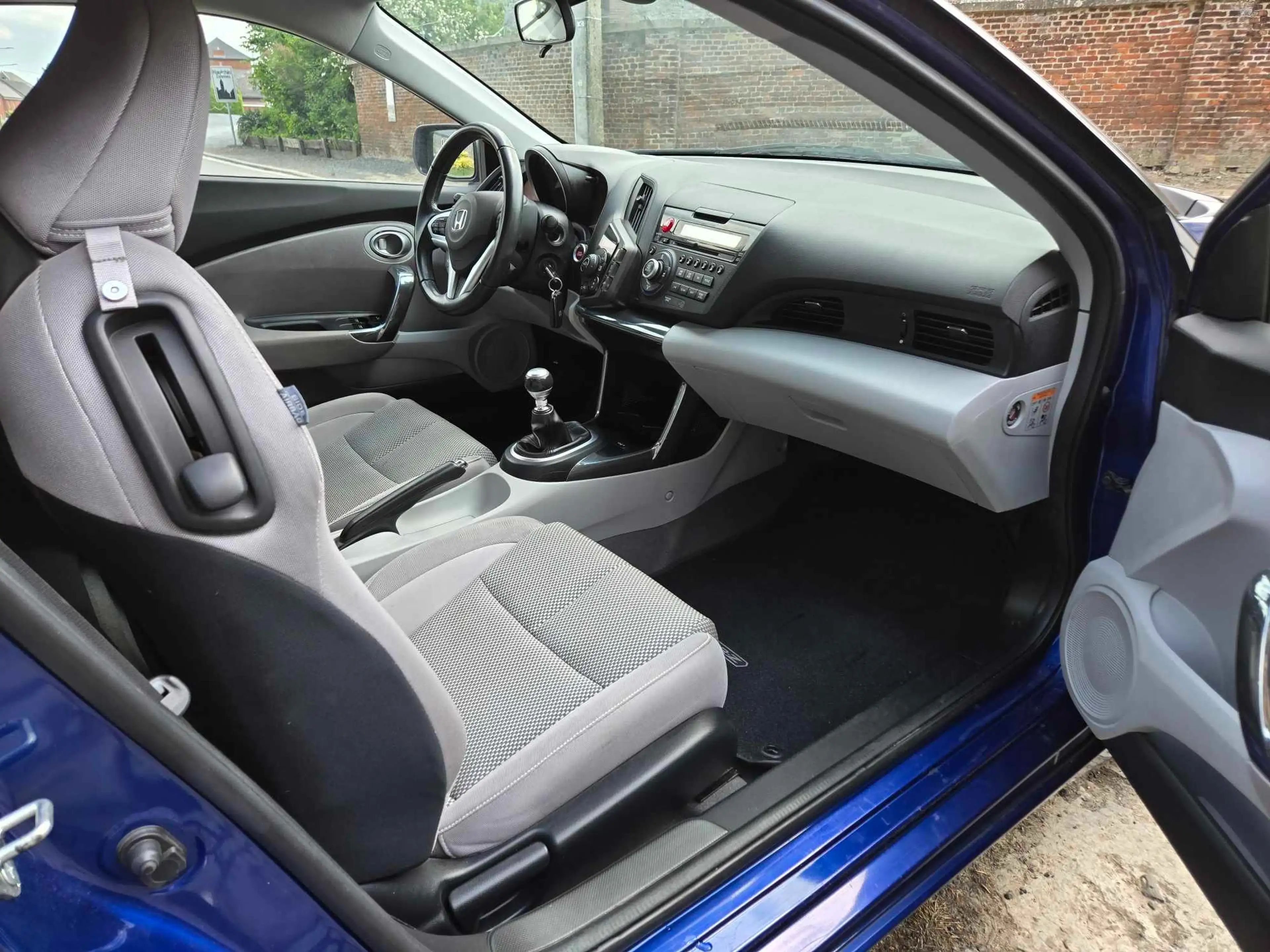 Honda CR-Z 1.5i-VTEC Hybride 78000Km!!! 1er propriétaire — photo 5