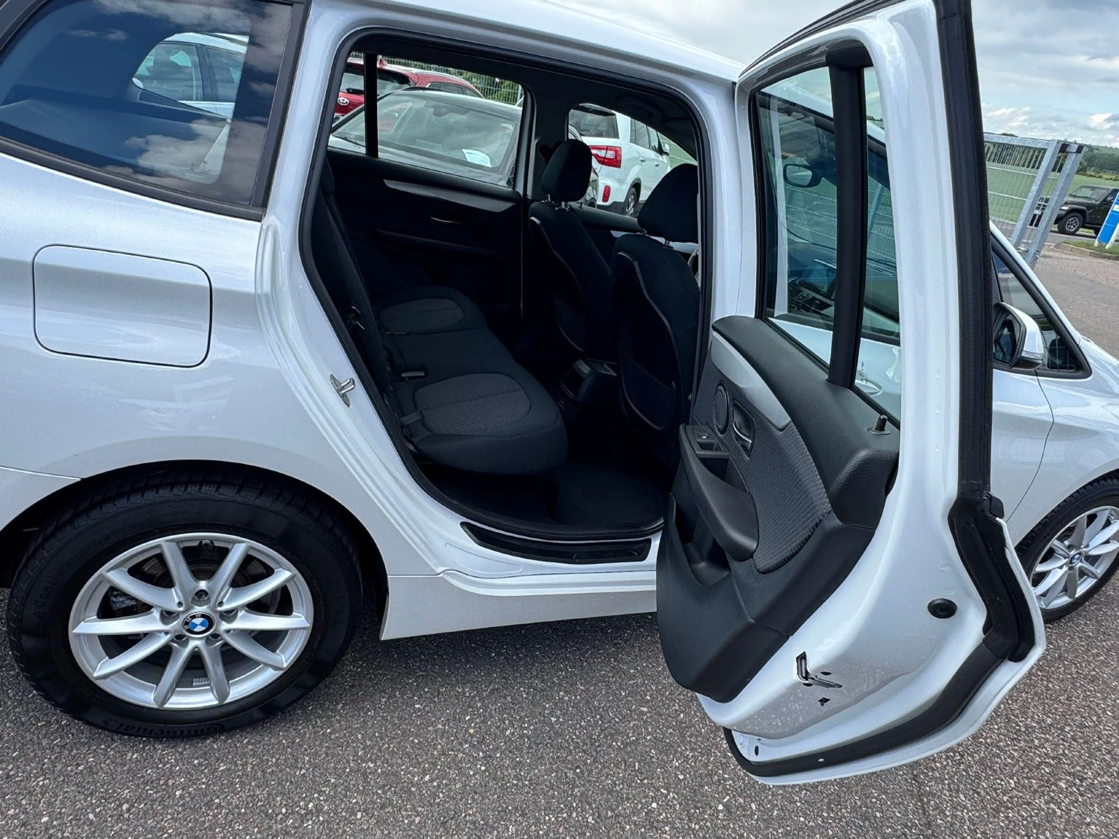 BMW 216 2 Gran Tourer NAVI TEMPO SHZ PDC  TÜV/HU/NEU — photo 12