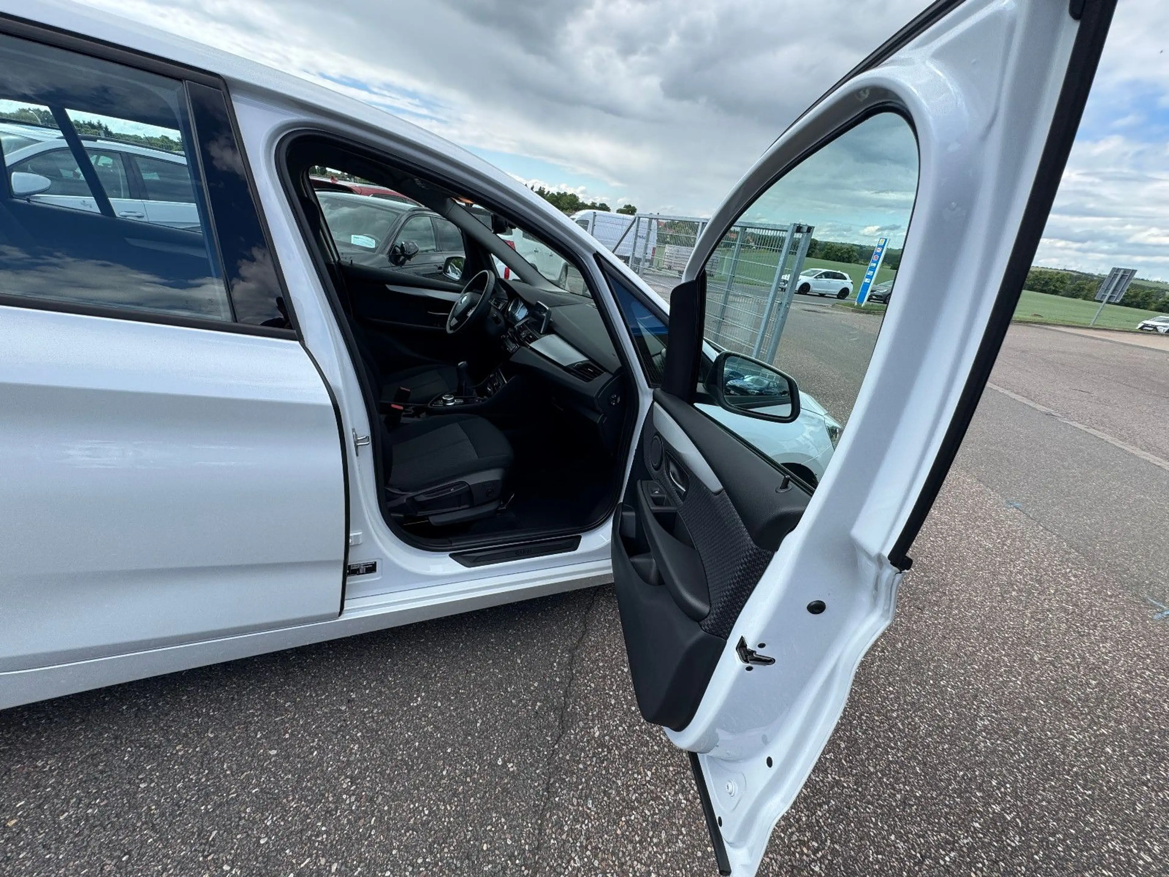 BMW 216 2 Gran Tourer NAVI TEMPO SHZ PDC  TÜV/HU/NEU — photo 13