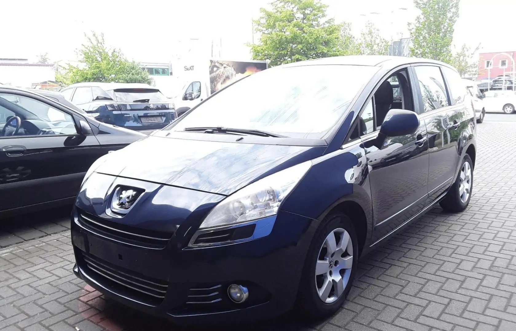 Peugeot 5008 HDI FAP 150 Business-Line 2-Hand Euro-5 AHK Bleu - 2