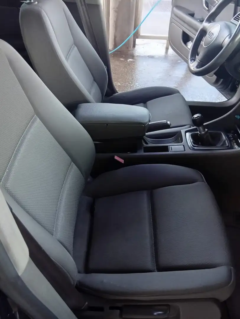 Audi A4 A4 Avant 1.9 tdi quattro 130cv Nero - 2