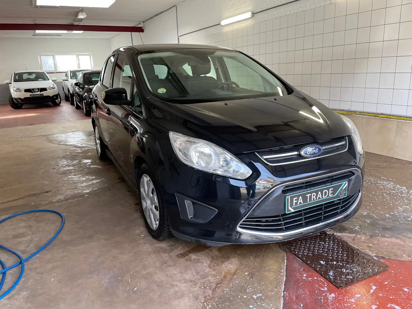 Ford C-Max 1.6 TDCi Start-Stop-System Champions Edition Noir - 1