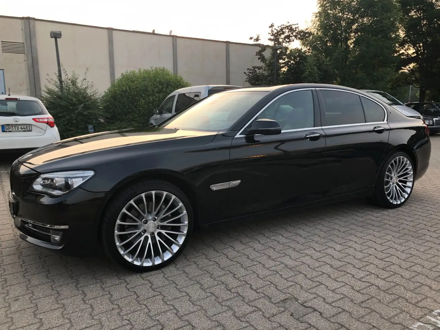 BMW 730 d xDrive*LED*Head-up*Soft-Close*Leder* Schwarz - 1
