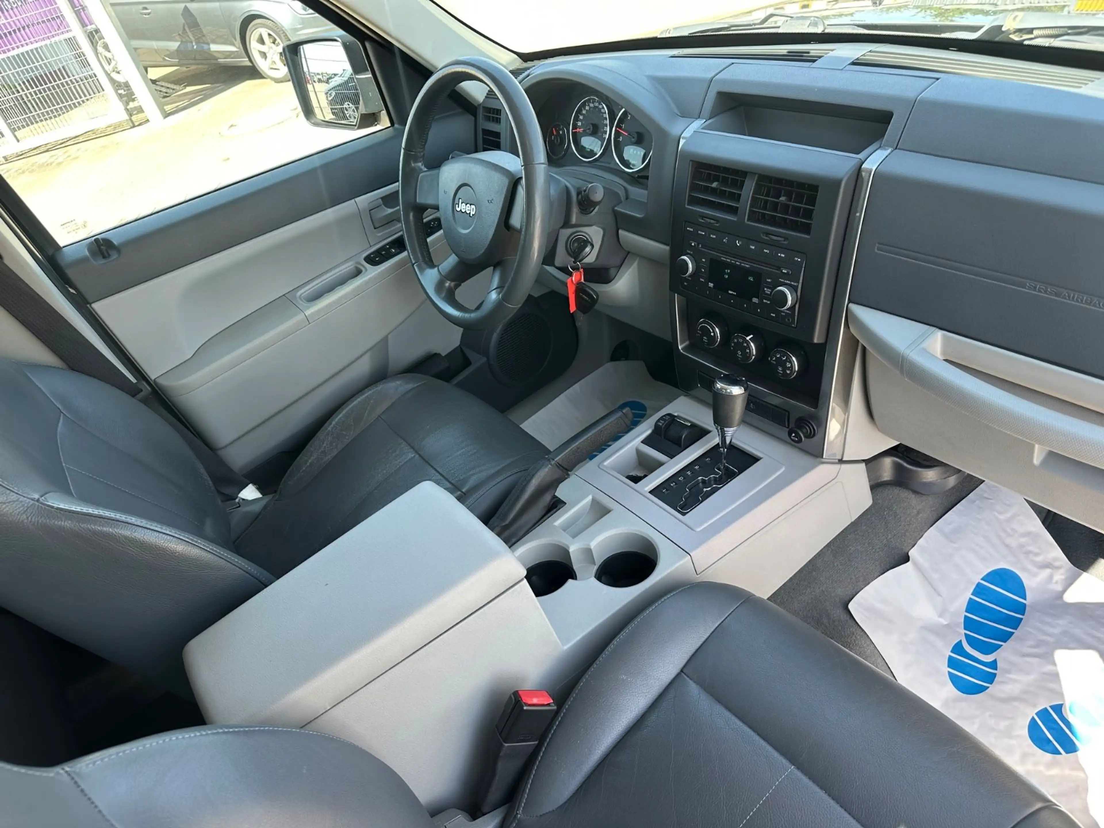 Jeep Cherokee 4x4 3,7L  Leder, Klima, el. Faltdach, — photo 9