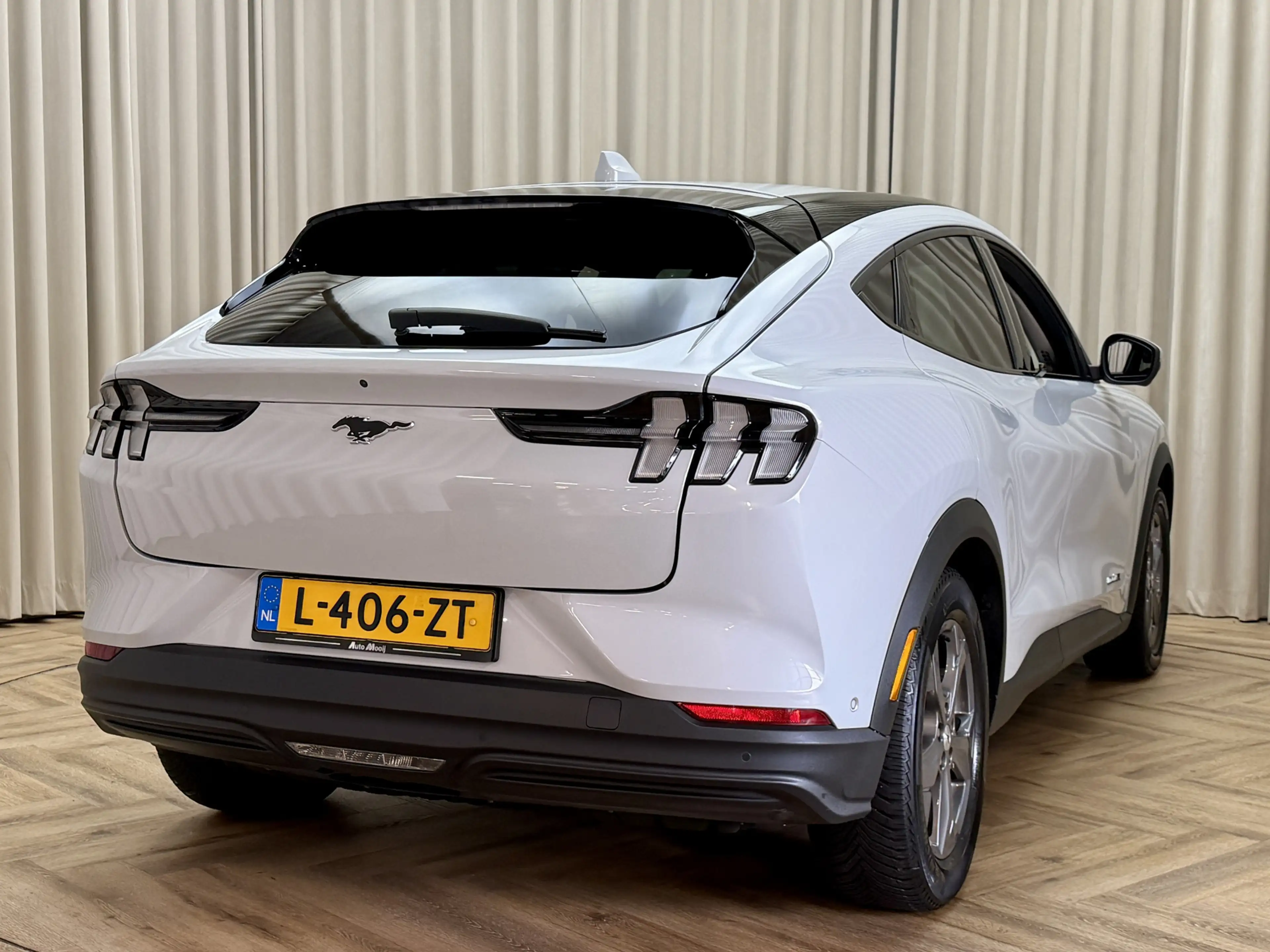 Ford Mustang Mach-E Extended RWD 98 kWh Org.NL! / Leder / B&O / Stoel/ — photo 24