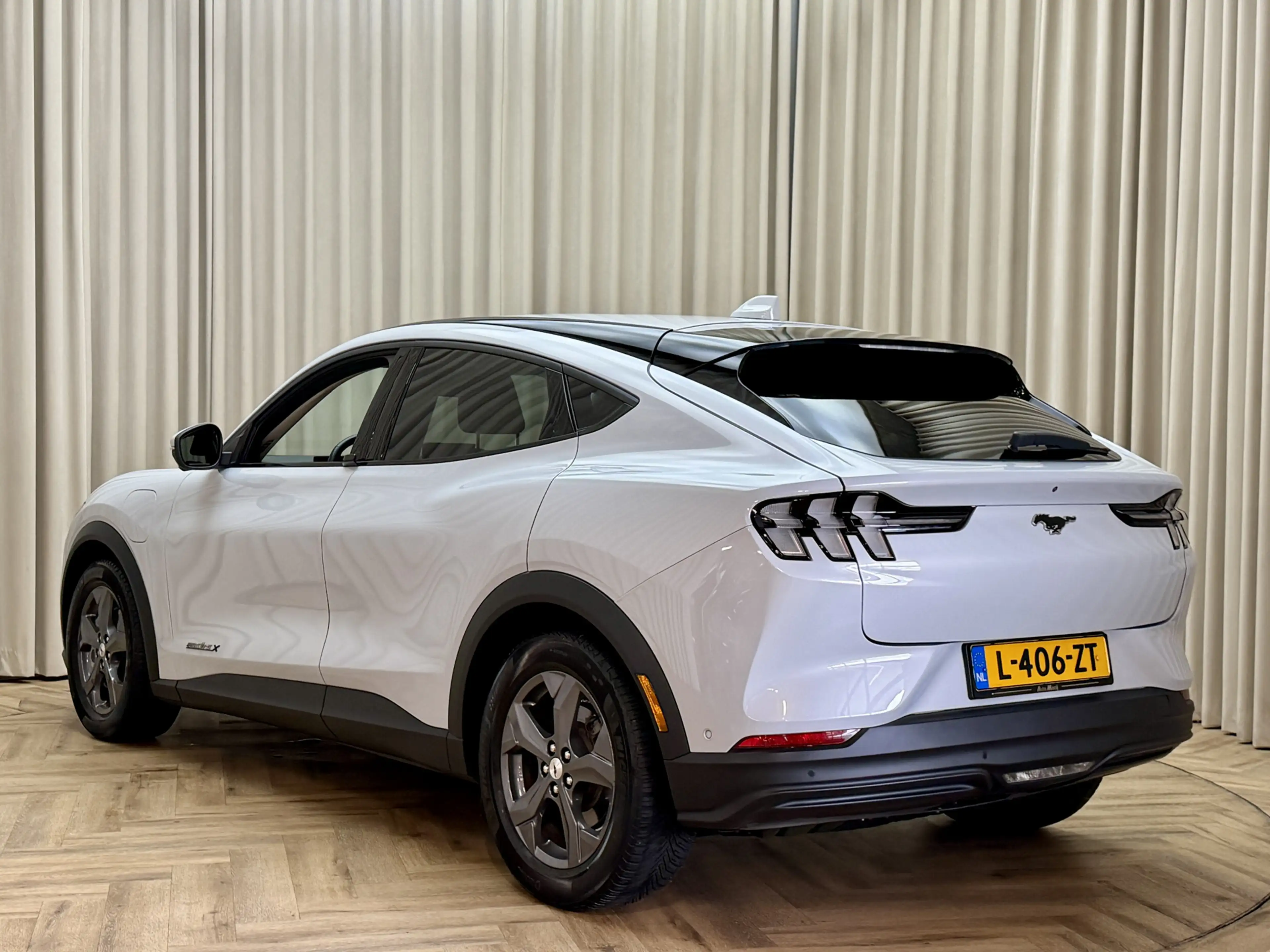 Ford Mustang Mach-E Extended RWD 98 kWh Org.NL! / Leder / B&O / Stoel/ — photo 5