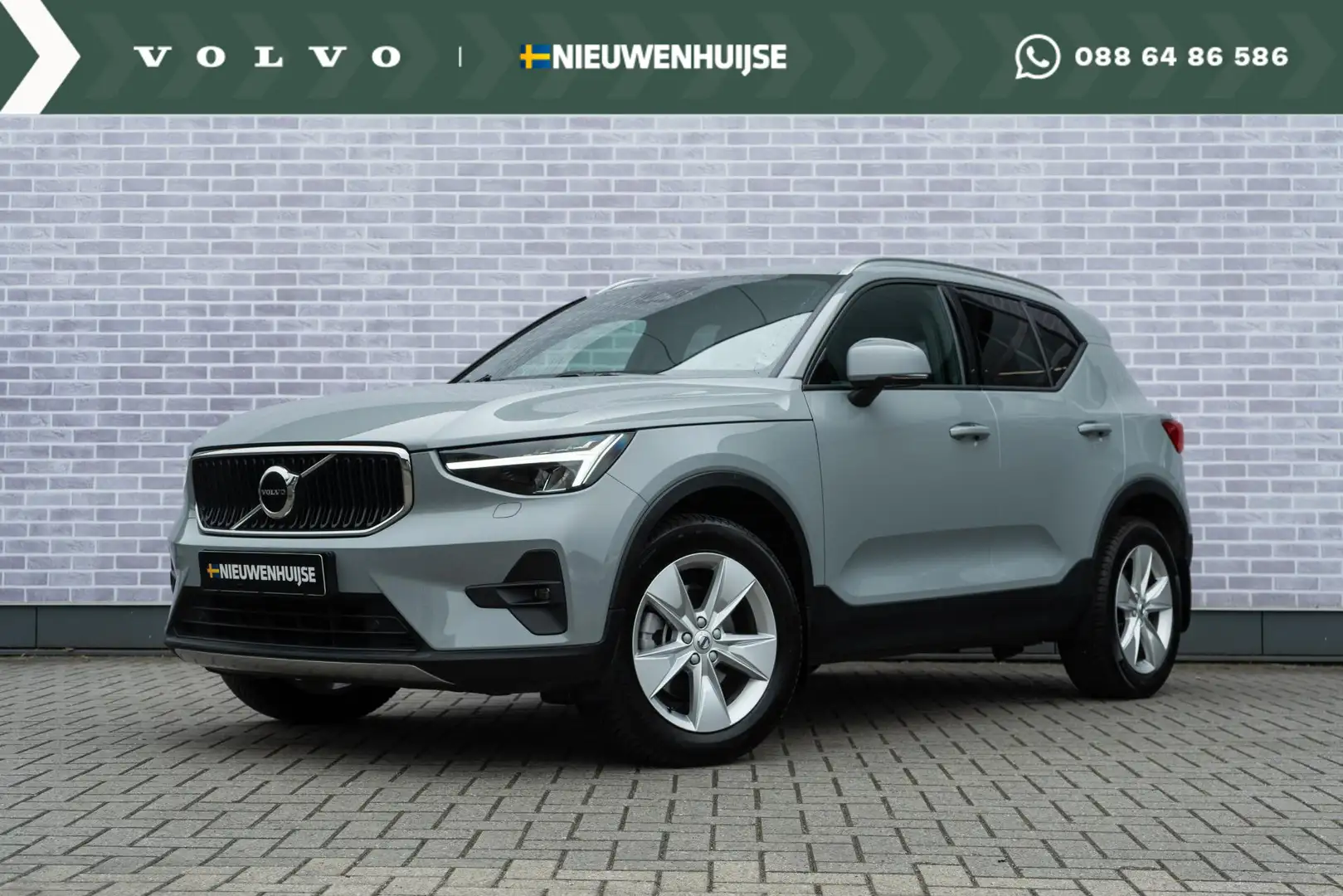 Volvo XC40 B4 197 pk Core | Trekhaak | Keyless | BLIS | Adapt Grau - 1