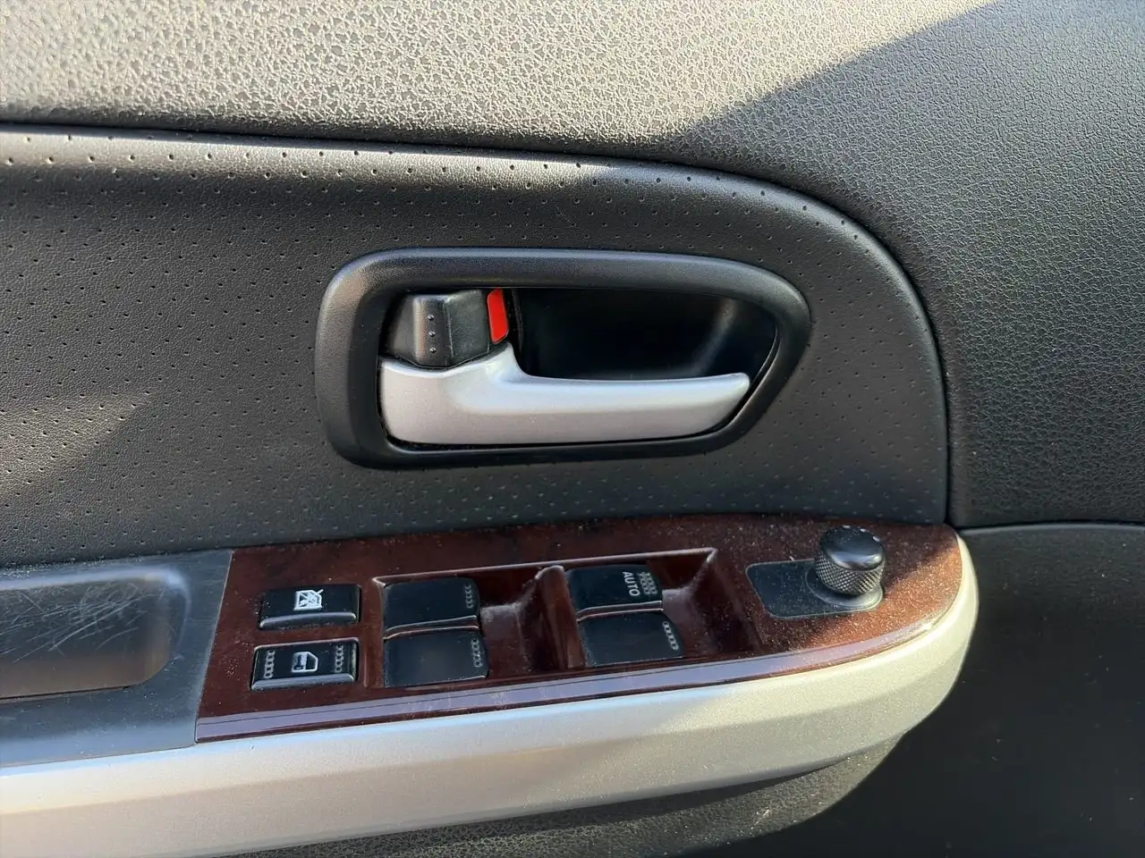 Suzuki Grand Vitara снимка Suzuki Grand Vitara