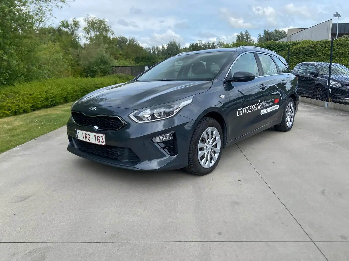 Kia Ceed SW / cee'd SW Ceed 1.4i SW GPS, Camera, parkeersensor A Grijs - 1