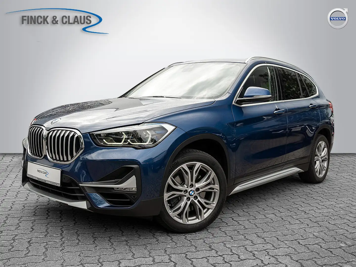 BMW X1 xDrive 20iA X-Line Blau - 1