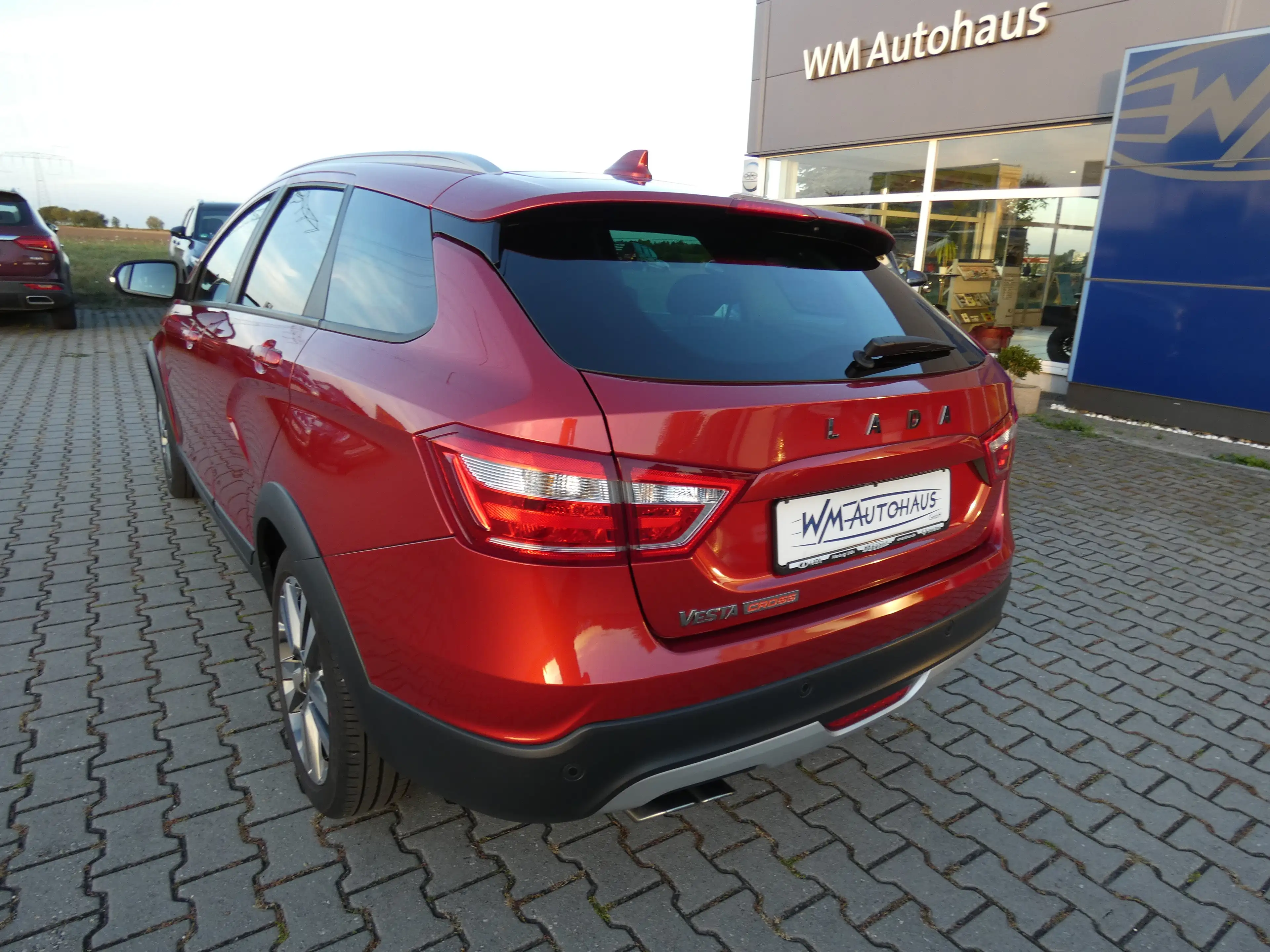 Lada Vesta SW Cross Luxus 1,6 Navi, 17" Alu, WR, PDC, TOP — photo 3