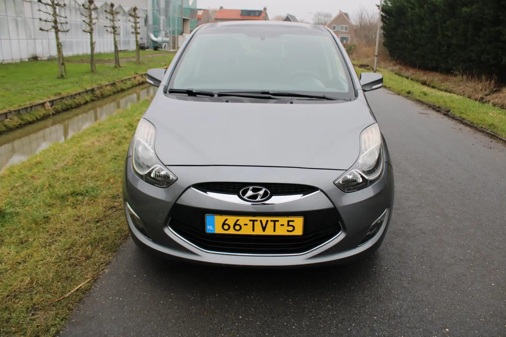 Hyundai iX20 1.4i i-Vision Gris - 2