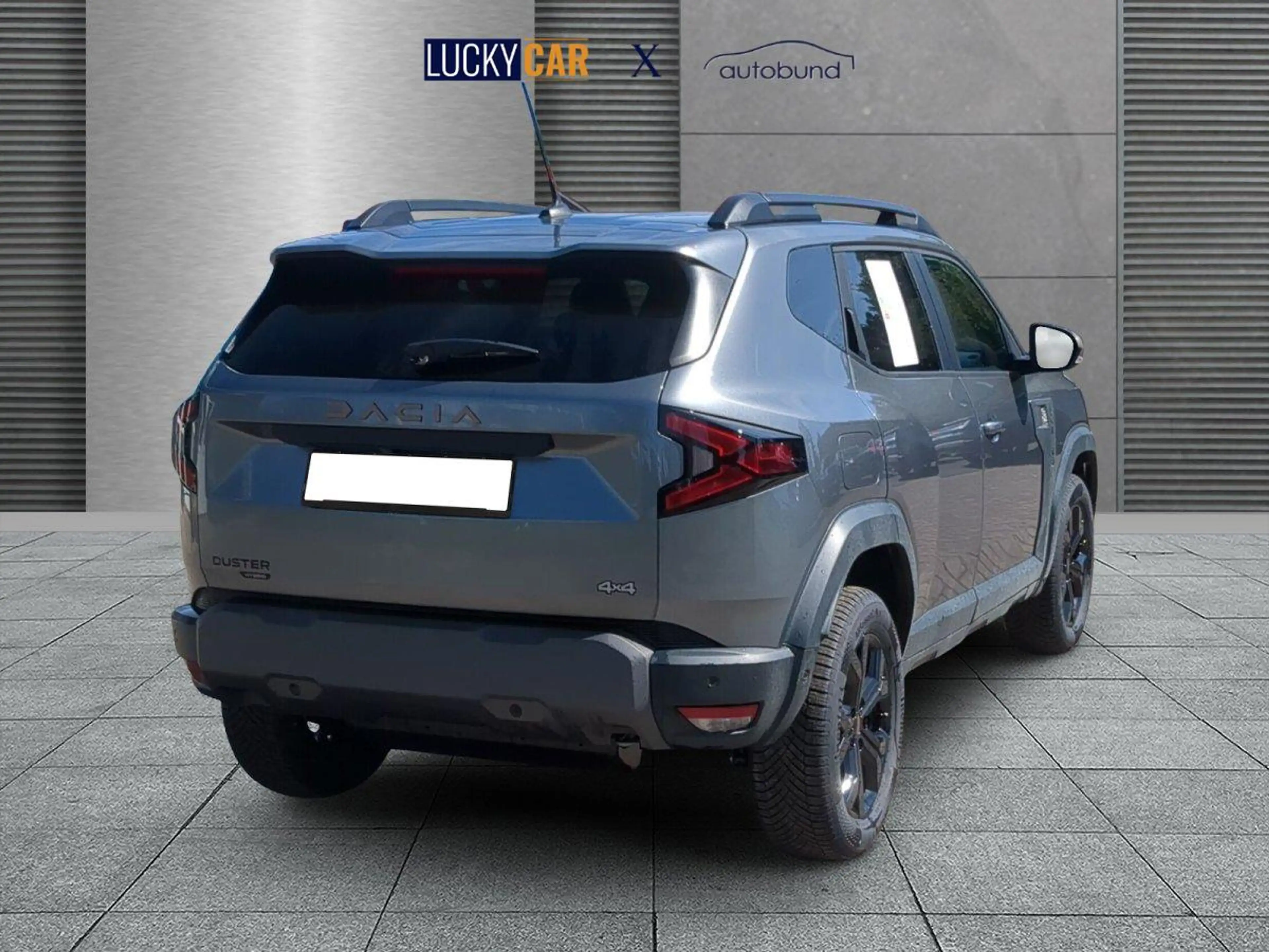 Dacia Duster Extreme SHZ LKHZ hybrid-G 150 EDC 4x4 113 kW (1... — photo 3