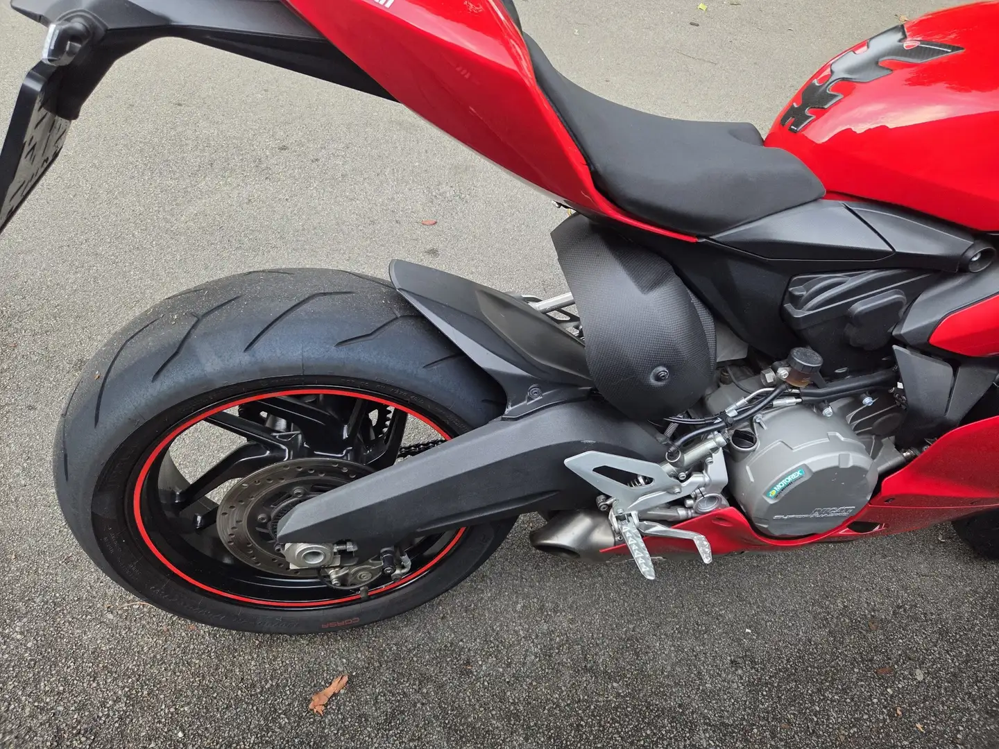 Ducati 899 Panigale Rouge - 2