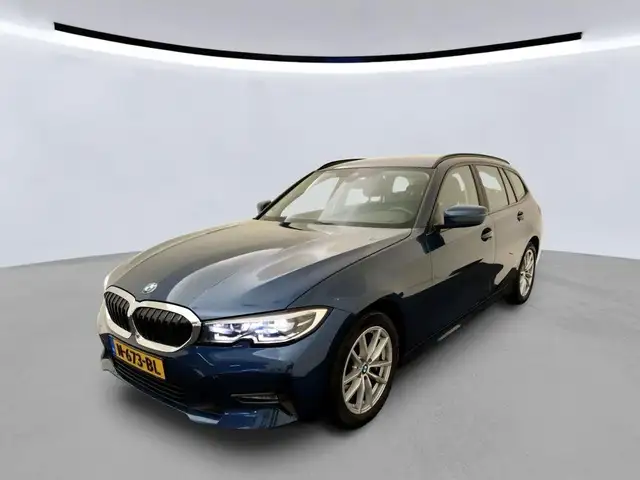 BMW 330 330iA Touring
