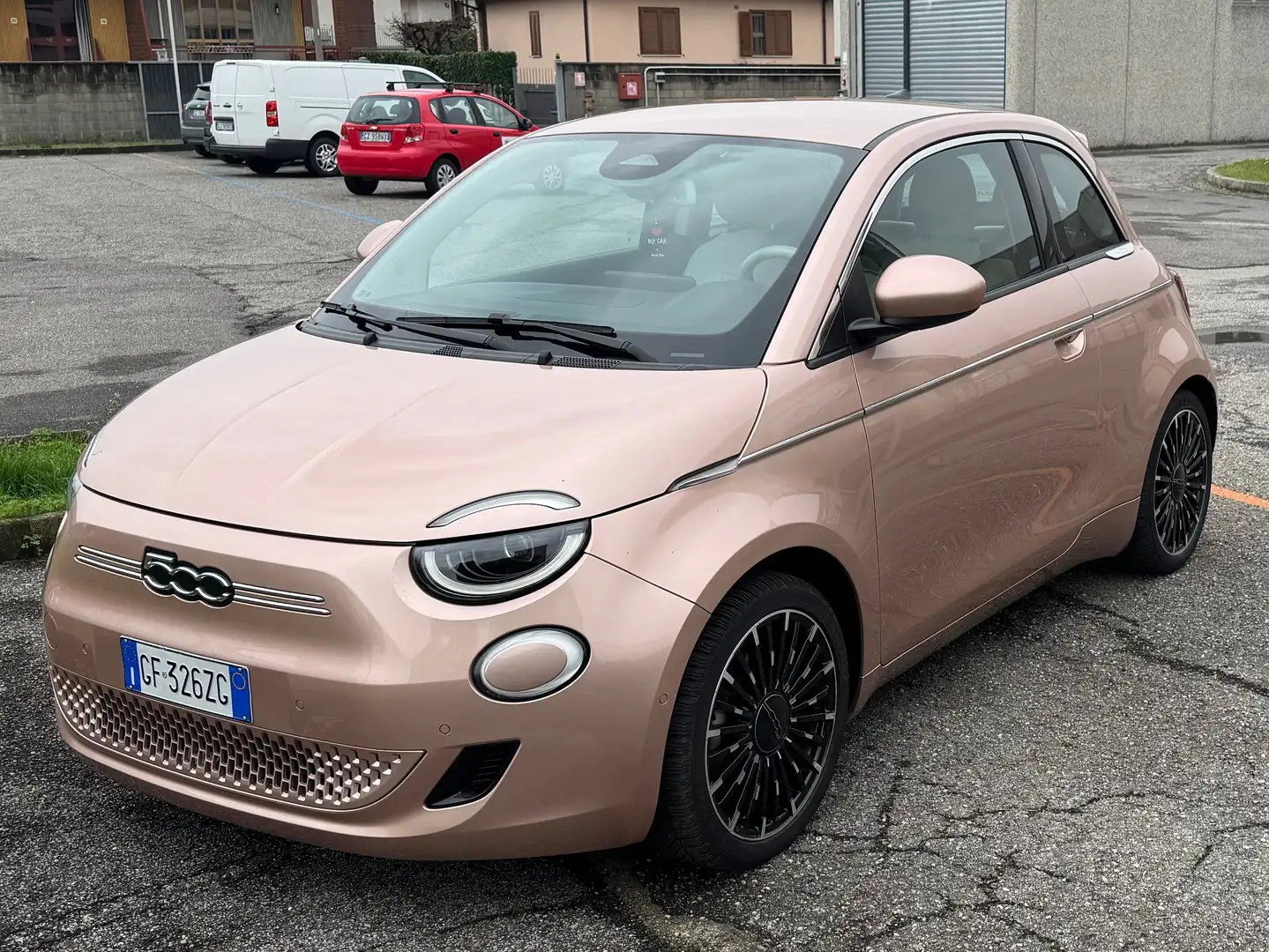 Fiat 500e 500e 3+1 42 kWh Icon Bronce - 2