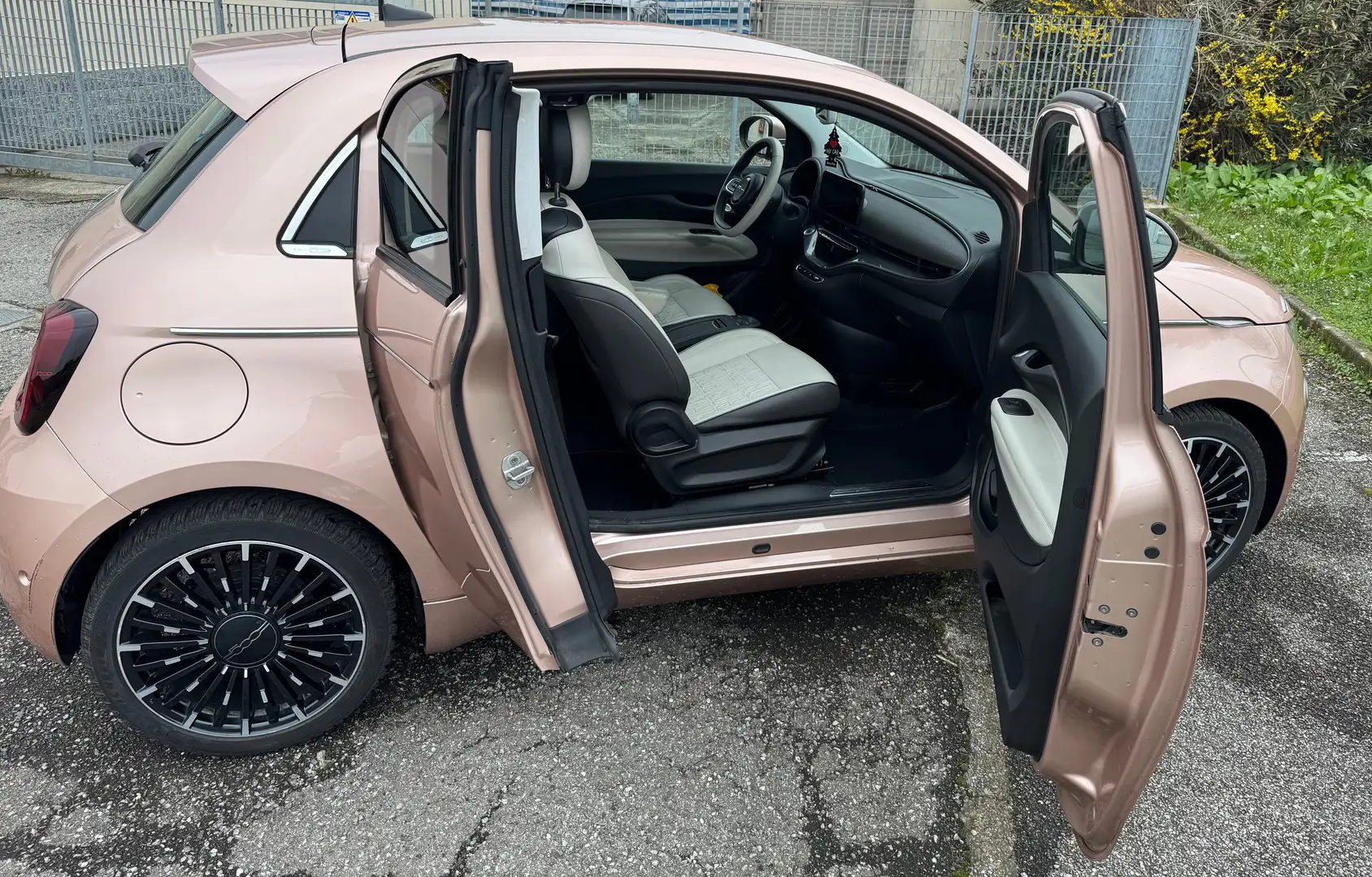 Fiat 500e 500e 3+1 42 kWh Icon Bronce - 1