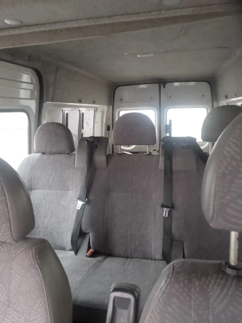 Ford Transit FT 350L Chasis Cabina 115 Blanco - 2