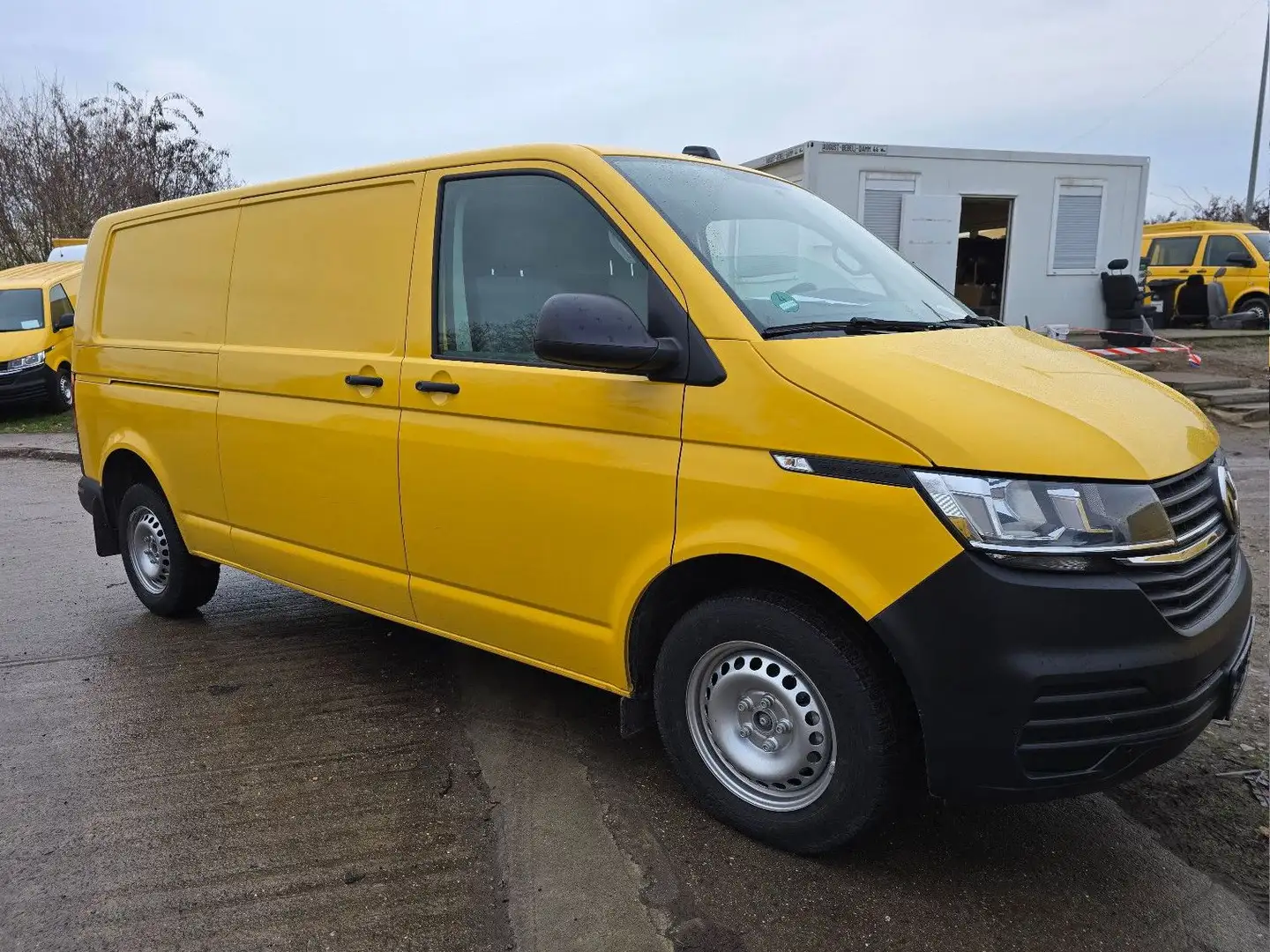 Volkswagen T6 Transporter Gelb - 2